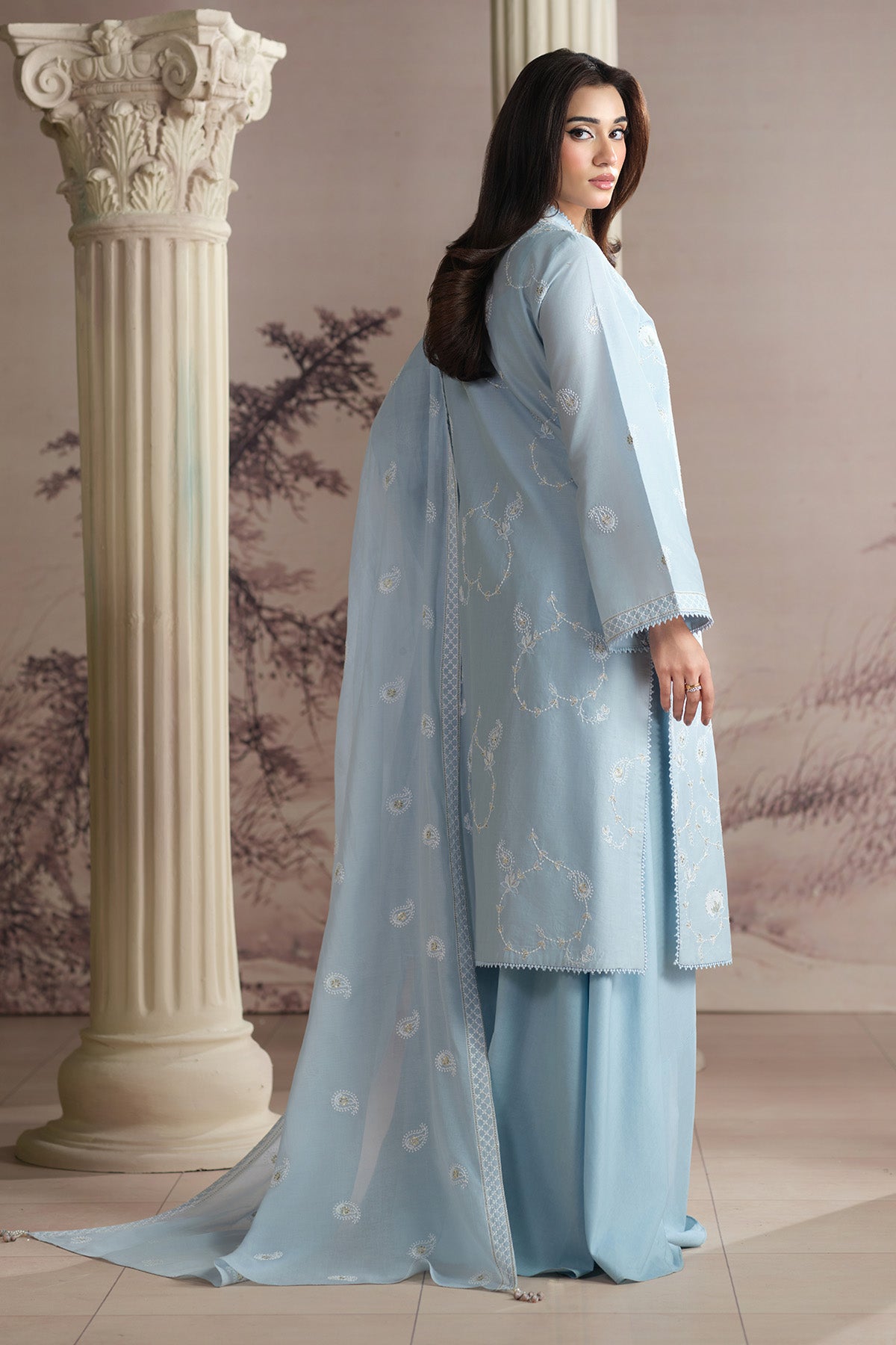 LAWN | EMBROIDERED - Shop Now at Kayseria