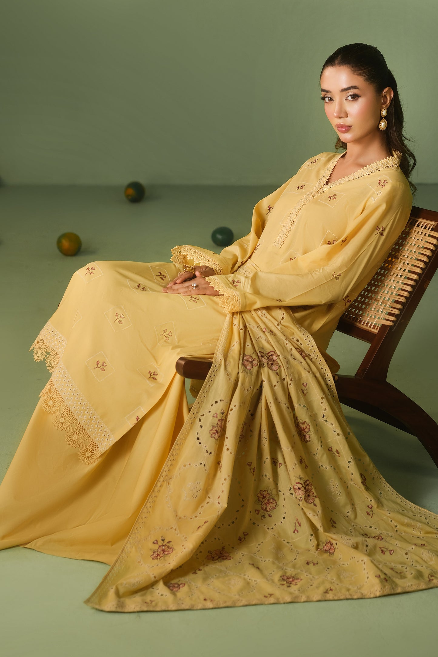 LAWN | EMBROIDERED