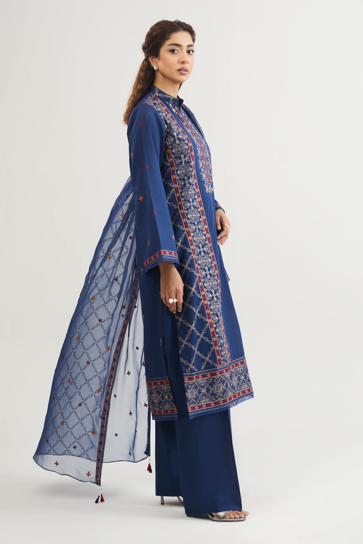 LAWN | EMBROIDERED - Shop Now at Kayseria