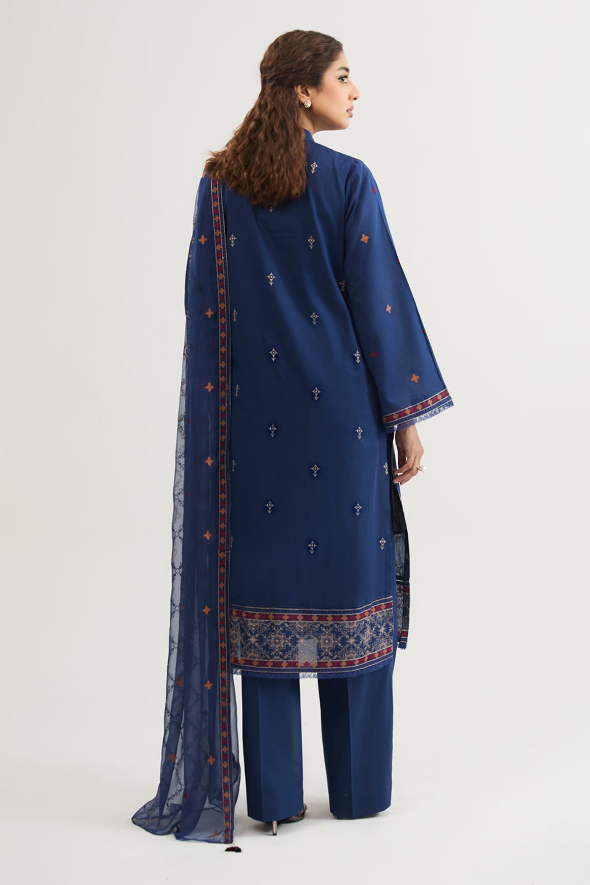 LAWN | EMBROIDERED - Shop Now at Kayseria