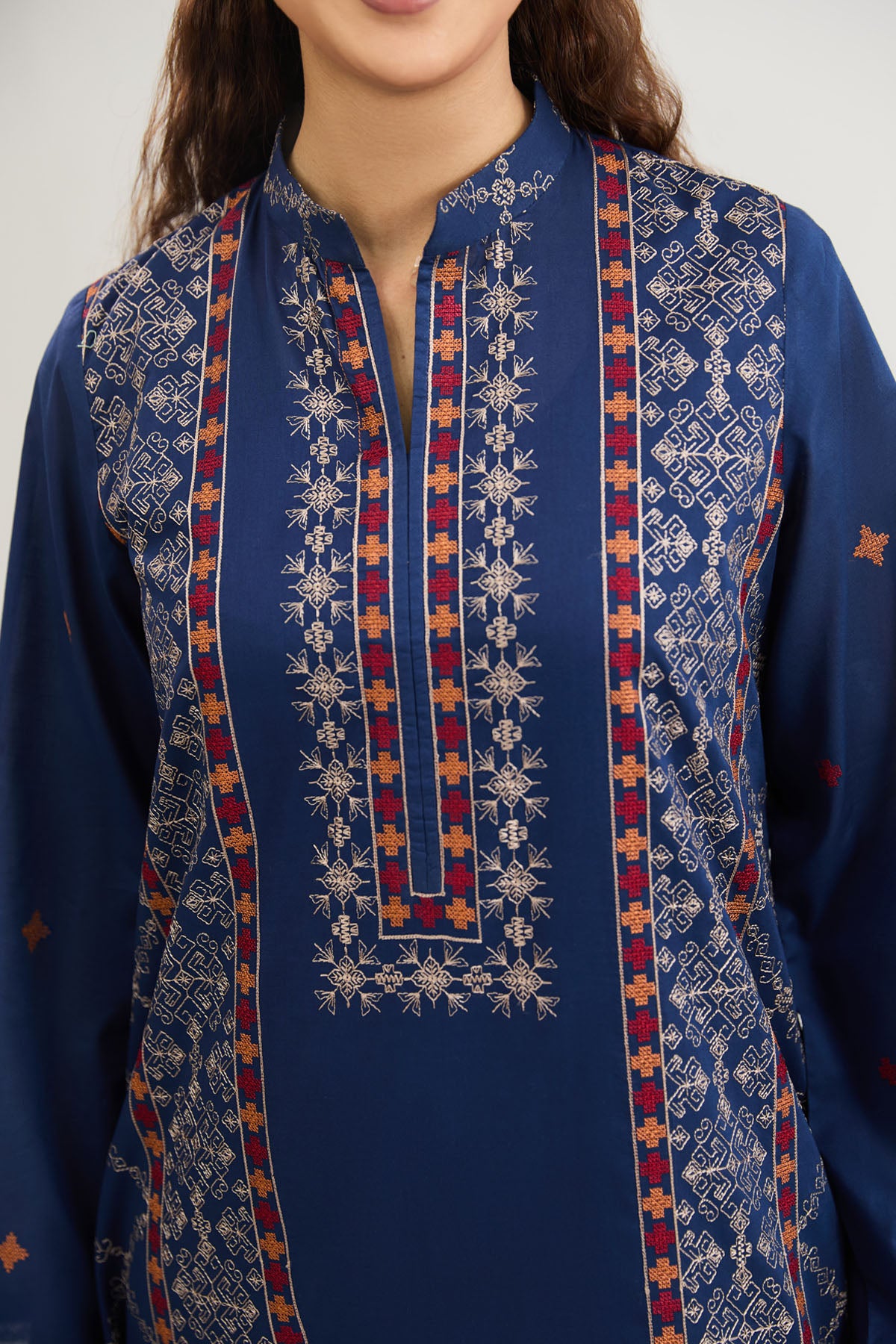 LAWN | EMBROIDERED - Shop Now at Kayseria