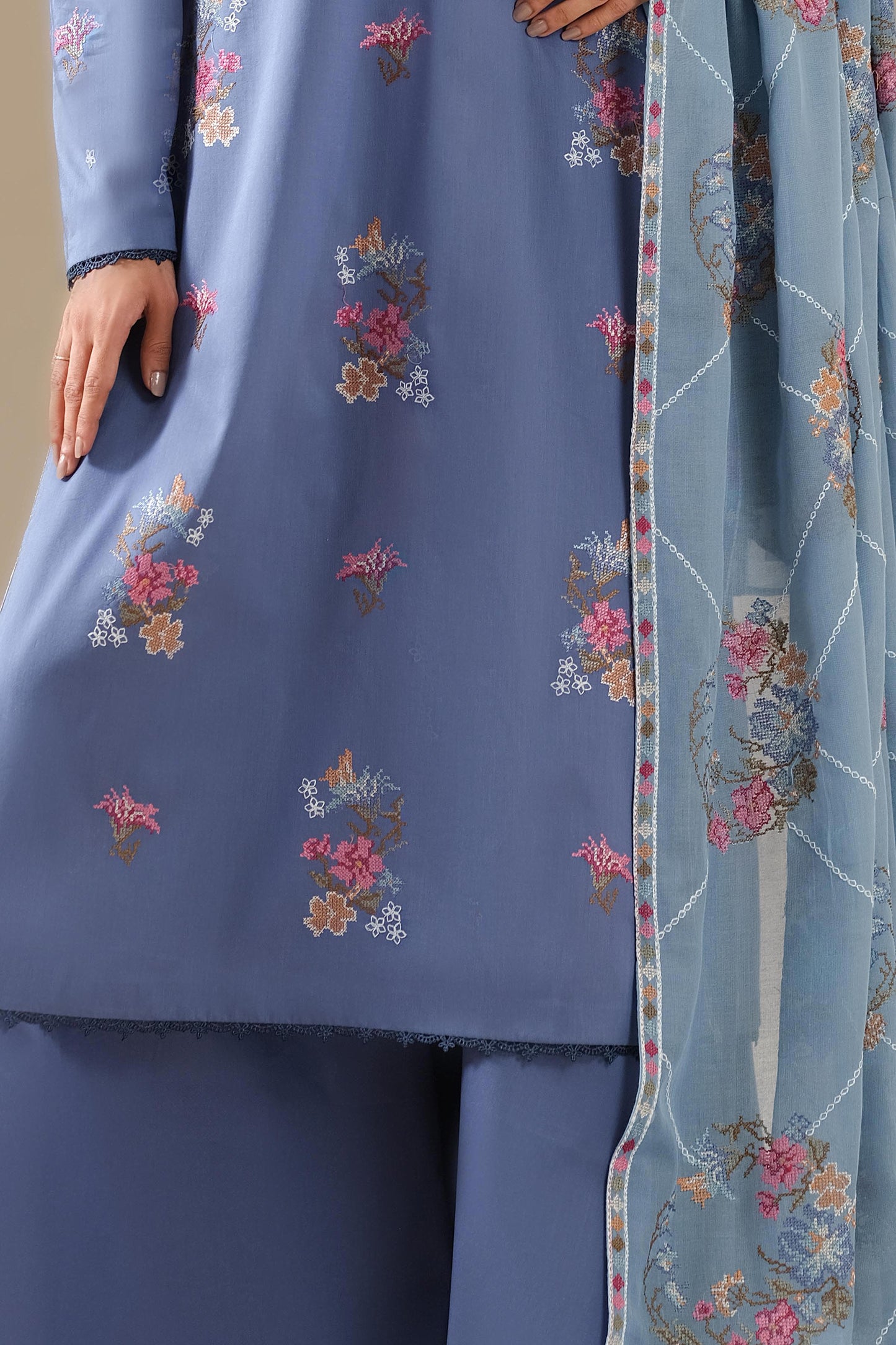 DHAKA MALMAL | EMBROIDERED
