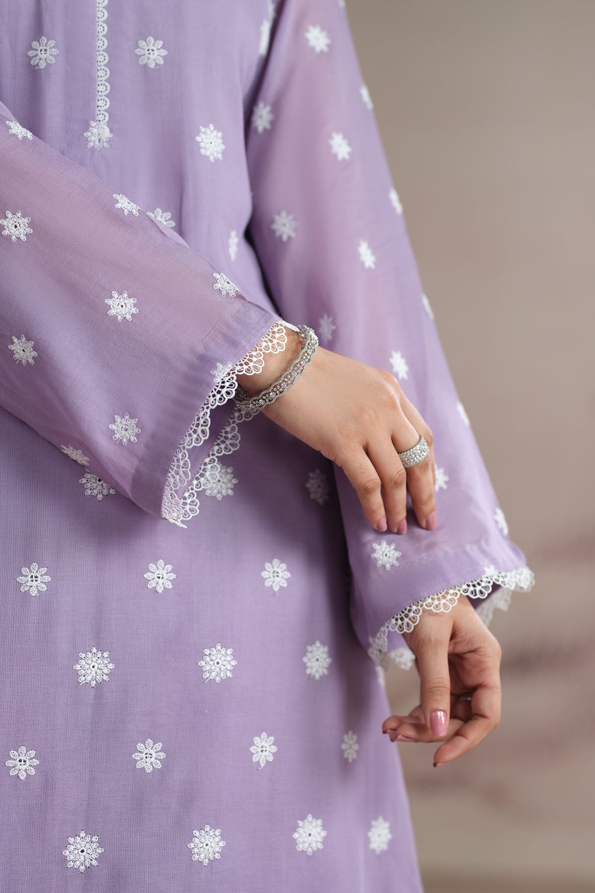 DHAKA MALMAL | EMBROIDERED - Shop Now at Kayseria