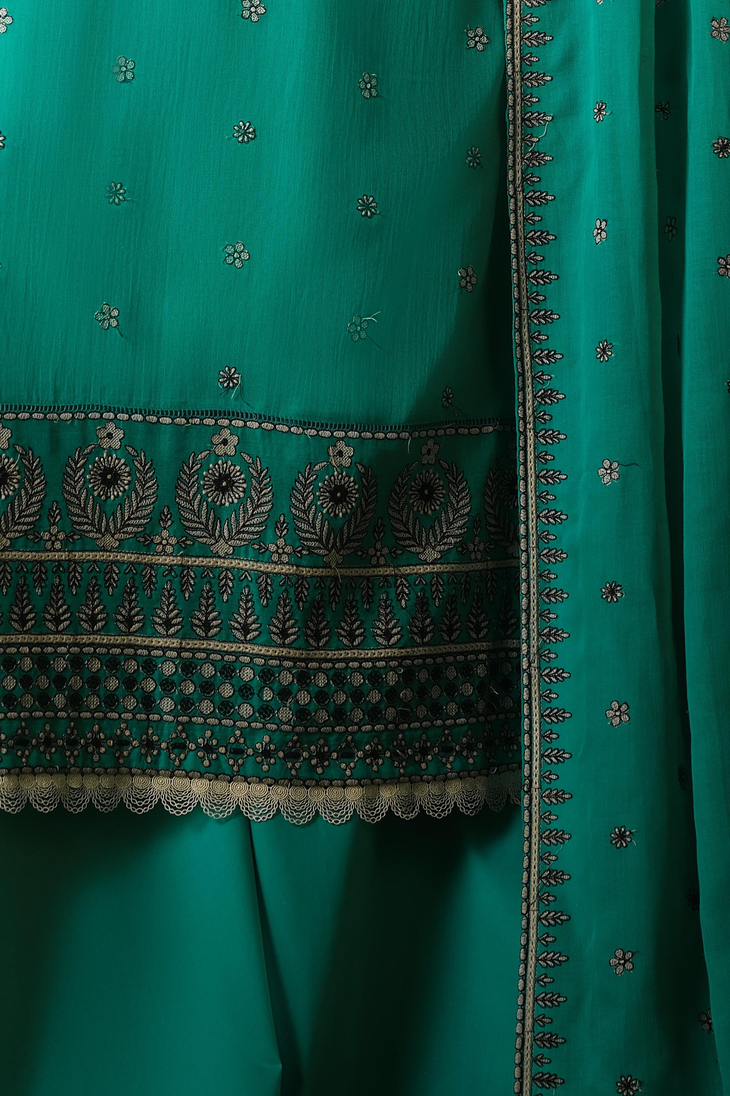 DHAKA MALMAL | EMBROIDERED