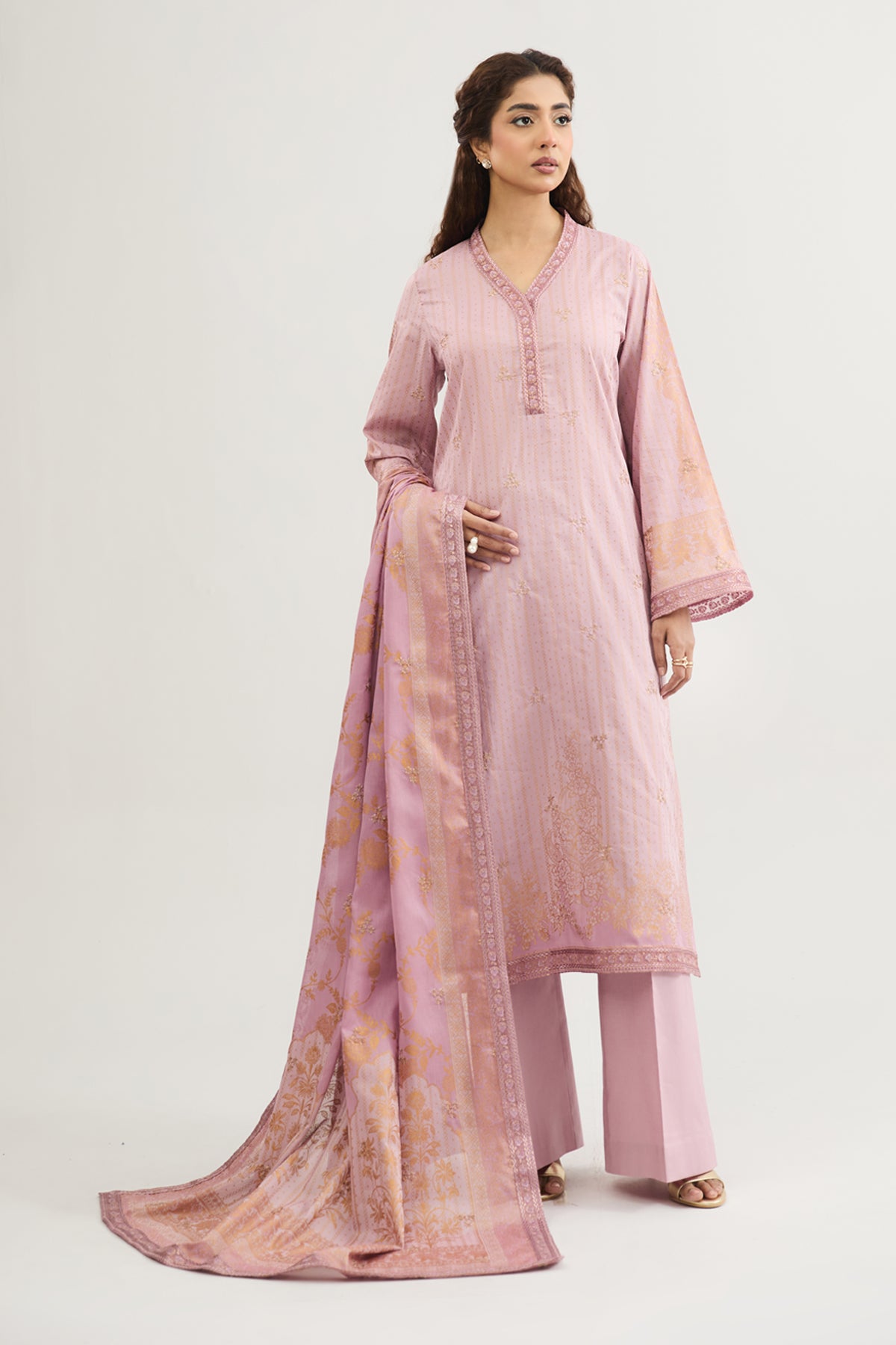 LAWN | EMBROIDERED - Shop Now at Kayseria