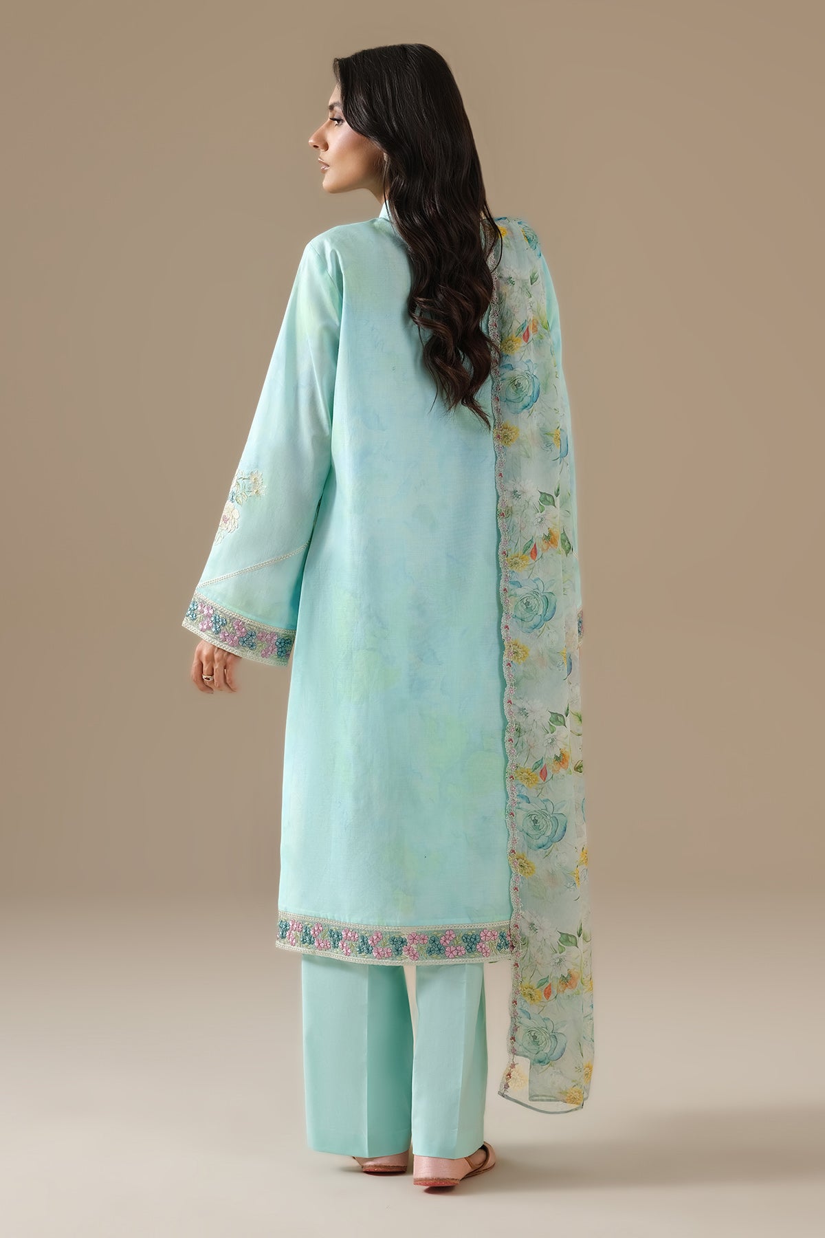 LAWN | EMBROIDERED