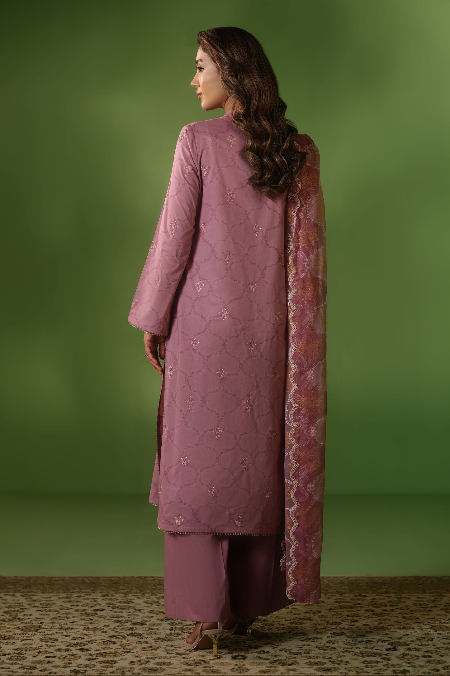 LAWN | EMBROIDERED