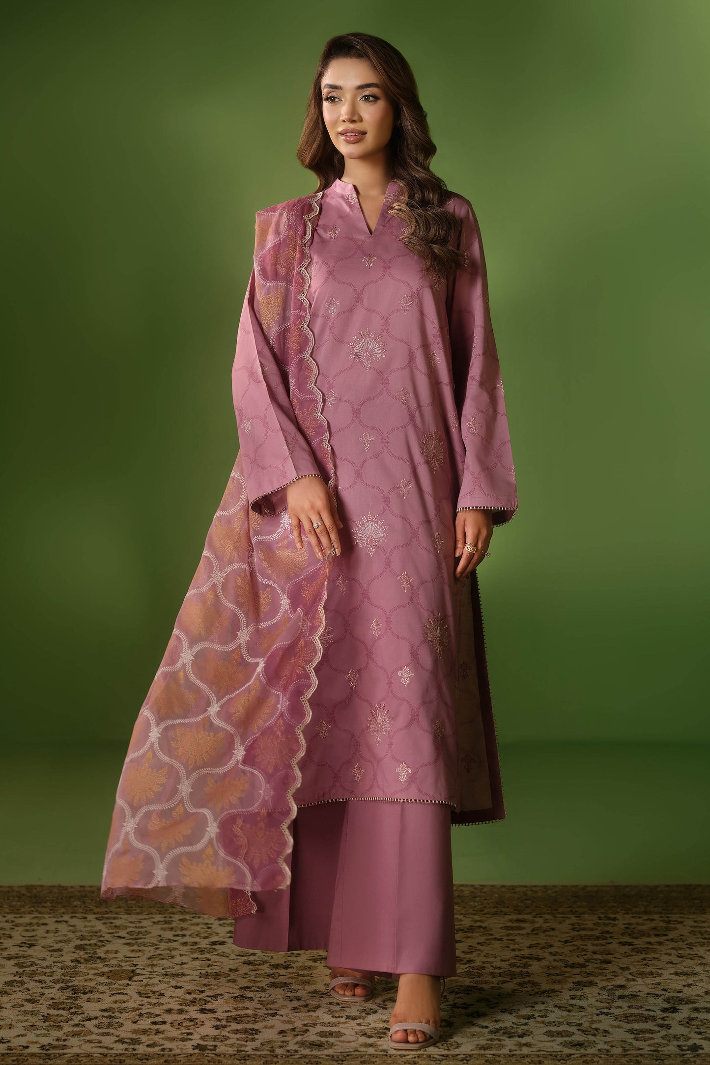 LAWN | EMBROIDERED