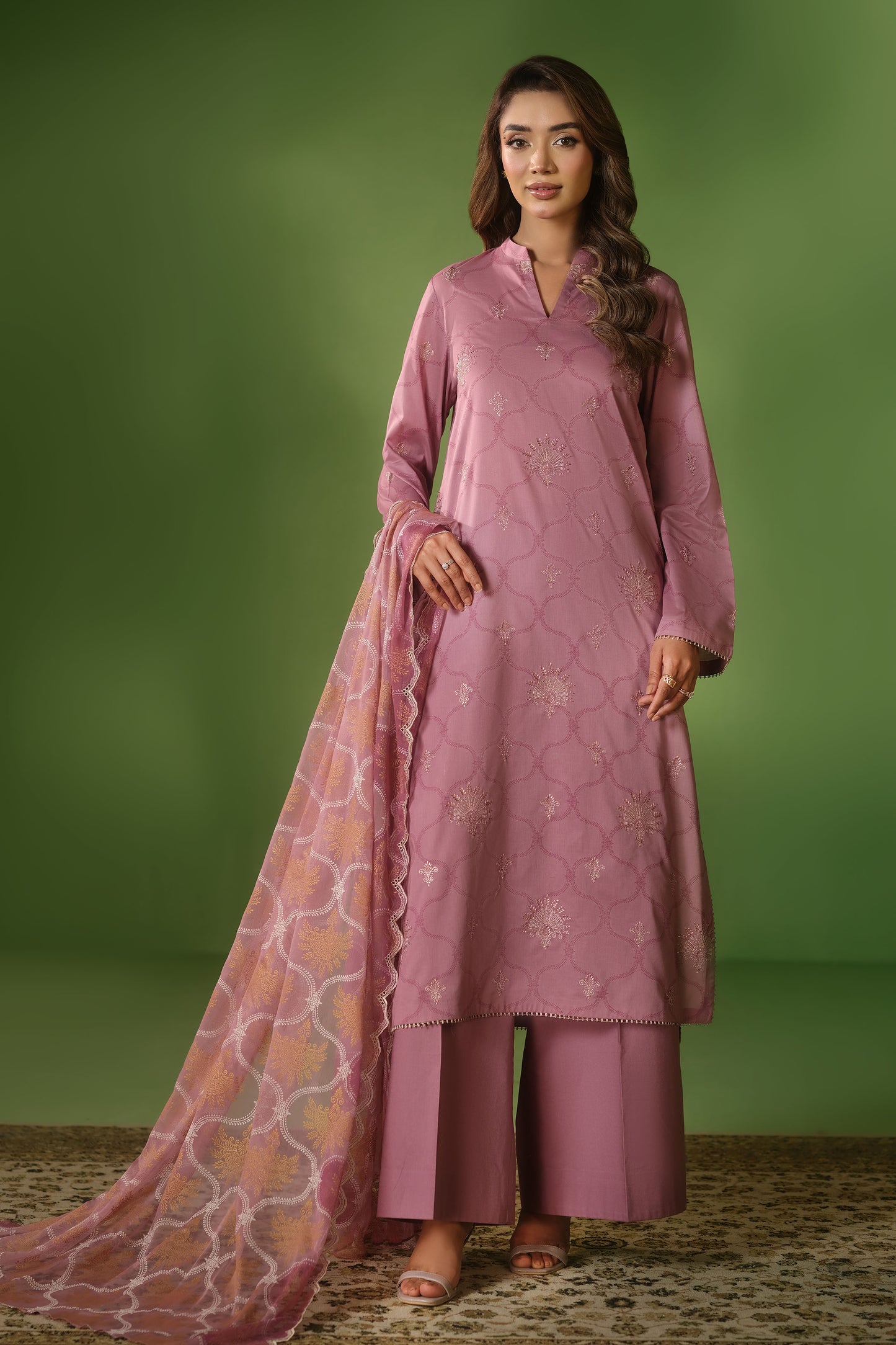 LAWN | EMBROIDERED