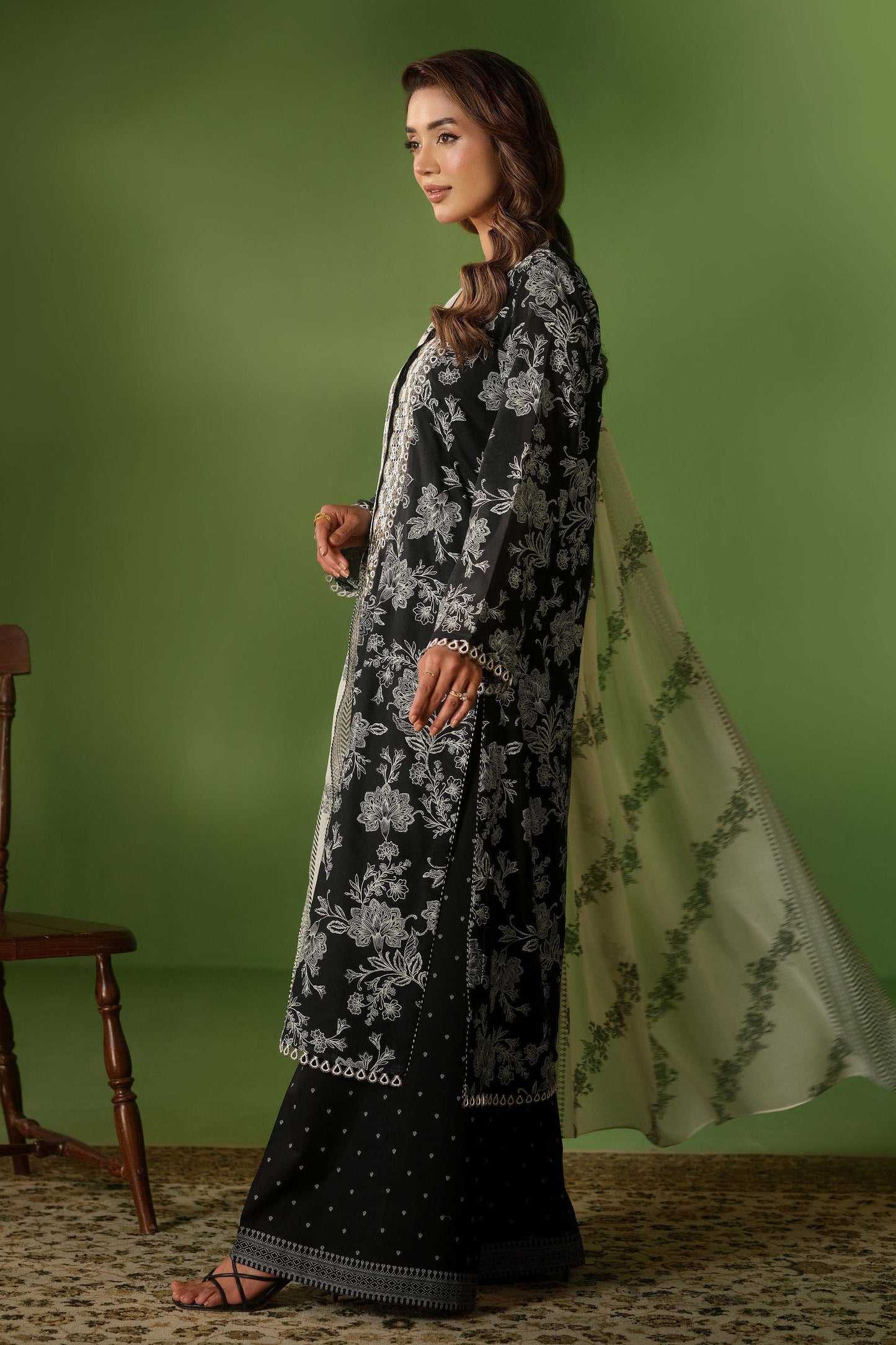 DHAKA MALMAL | EMBROIDERED