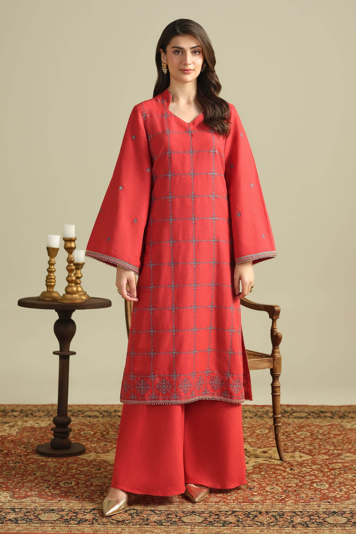 LINEN | EMBROIDERED