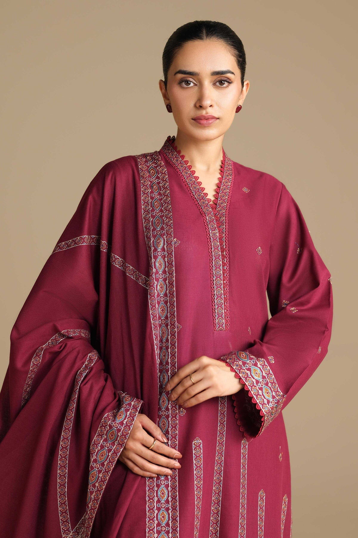KHADDAR | EMBROIDERED