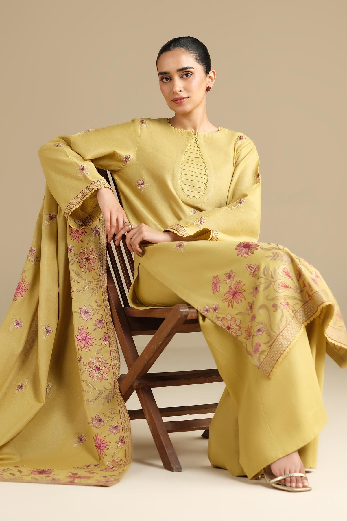 KHADDAR | EMBROIDERED