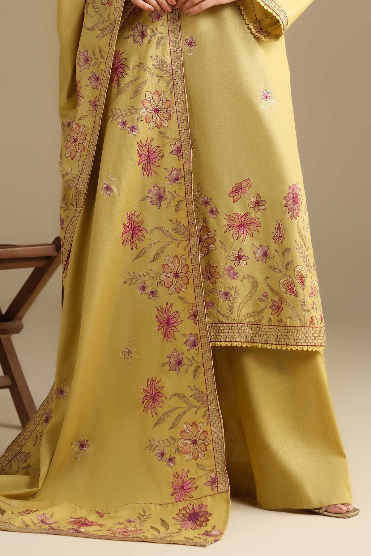 KHADDAR | EMBROIDERED