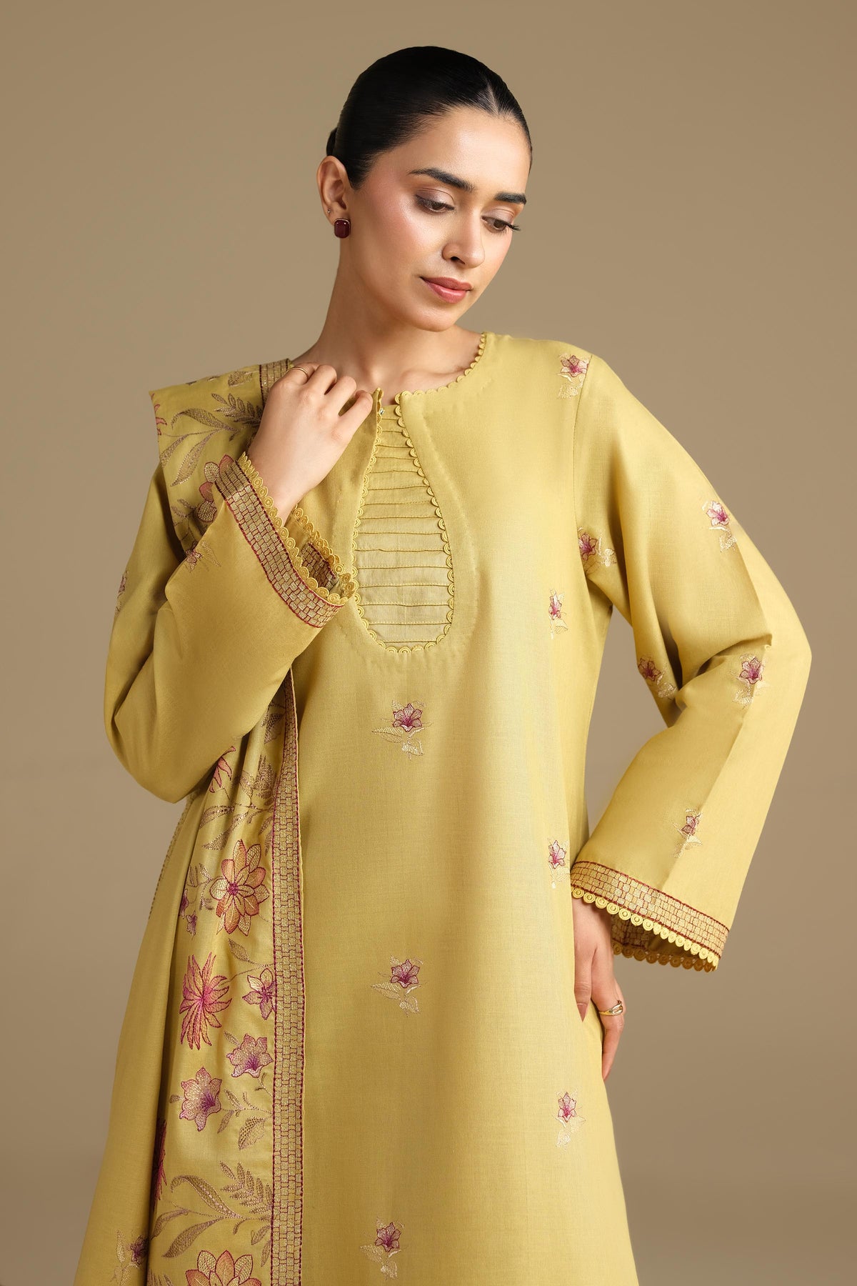 KHADDAR | EMBROIDERED