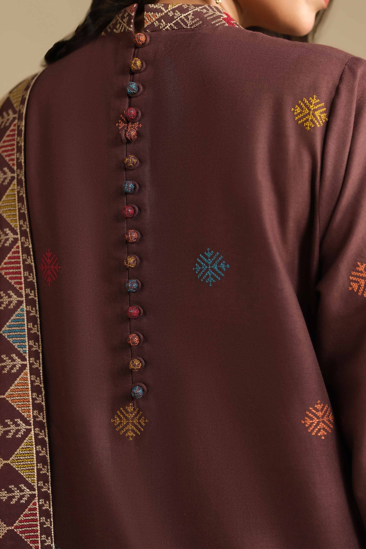 KHADDAR | EMBROIDERED