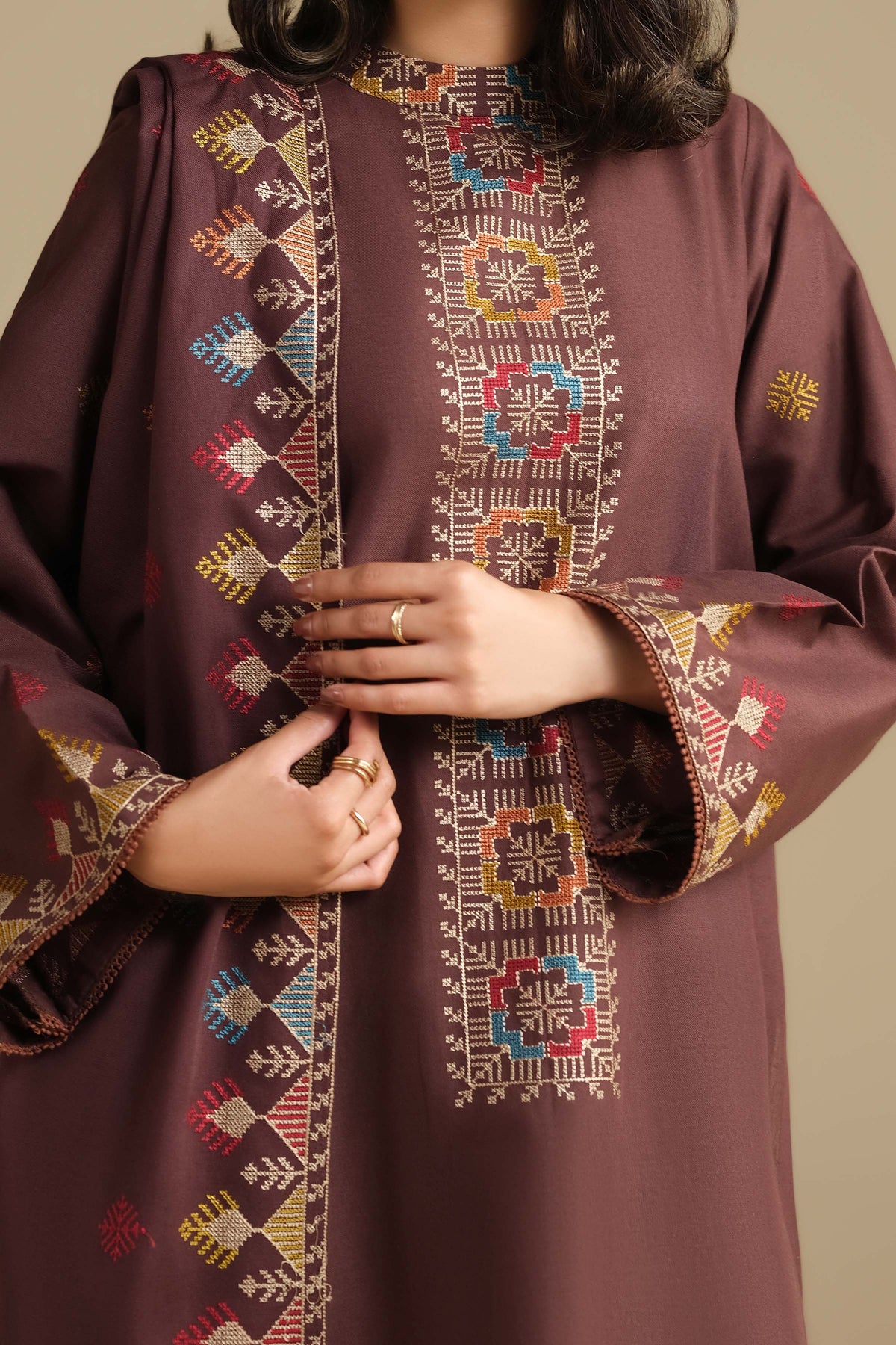 KHADDAR | EMBROIDERED