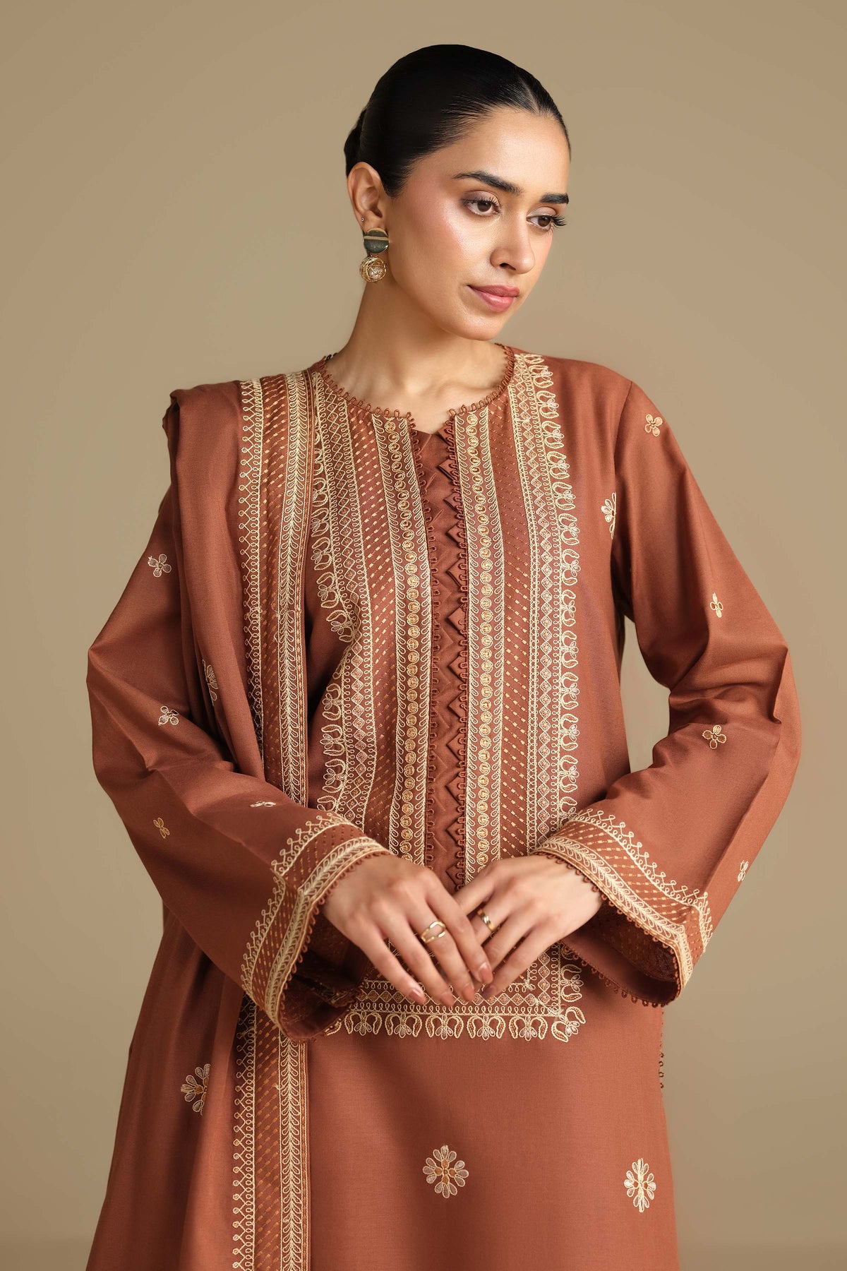 KHADDAR | EMBROIDERED