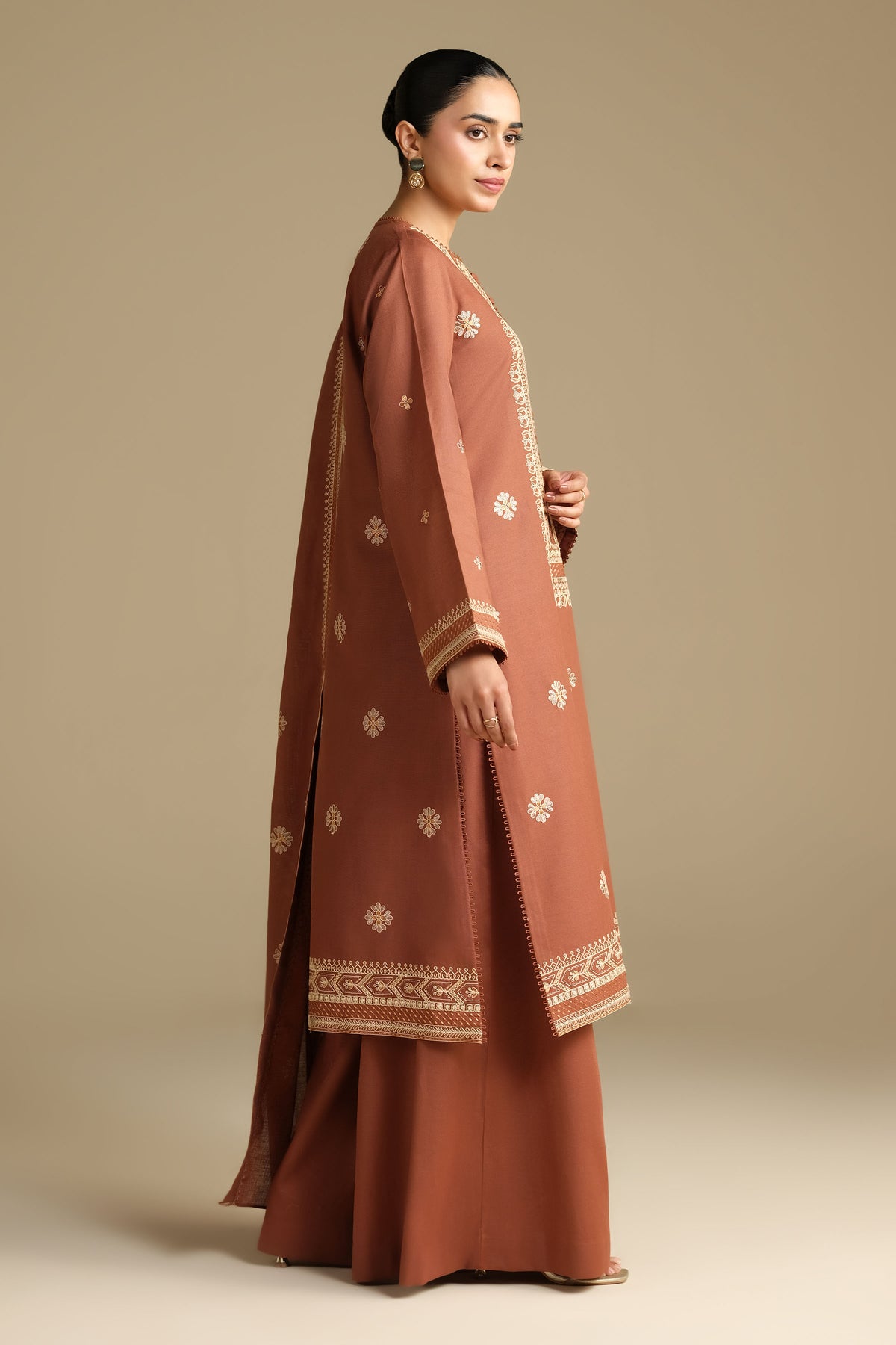KHADDAR | EMBROIDERED
