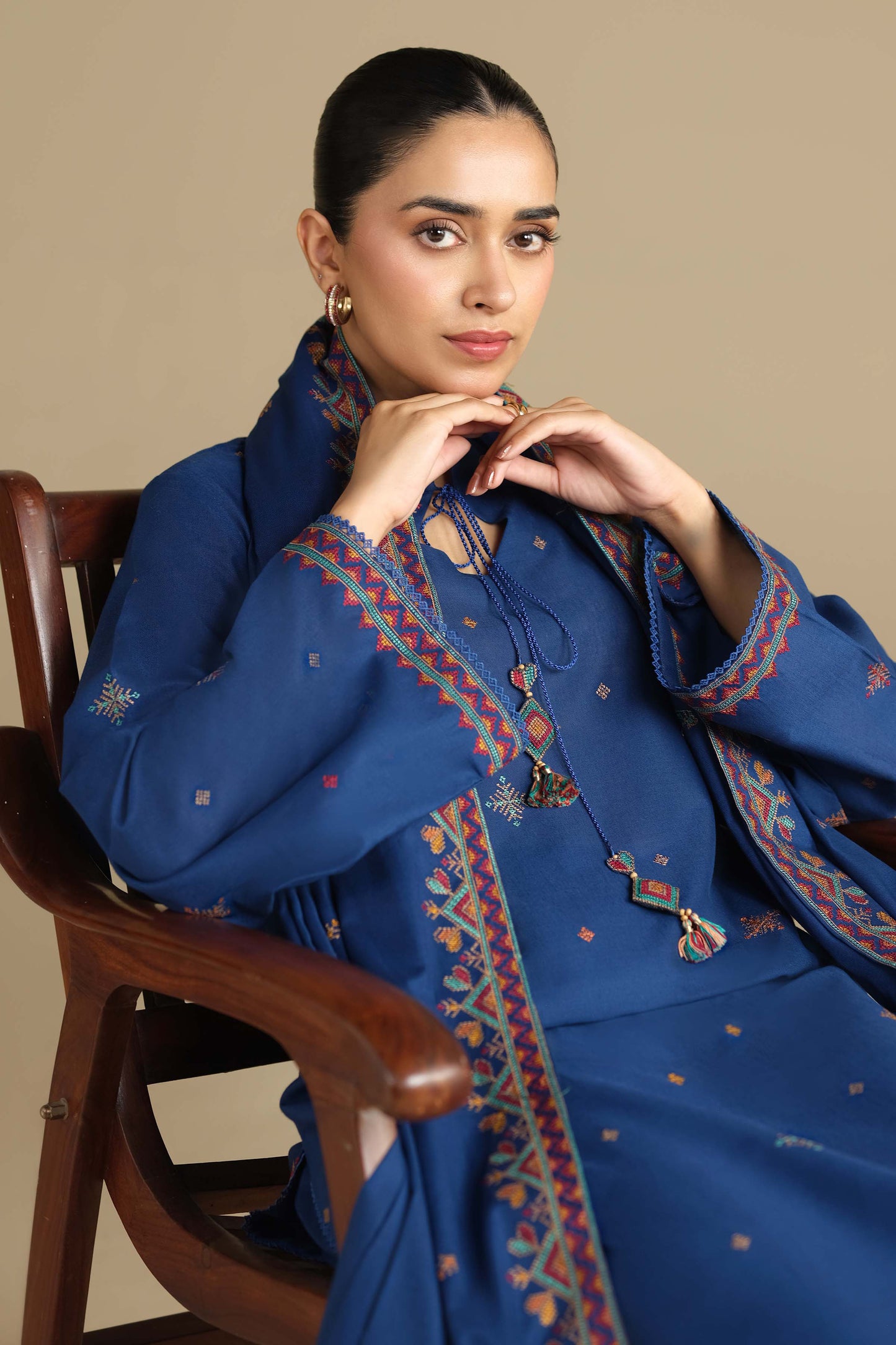 KHADDAR | EMBROIDERED