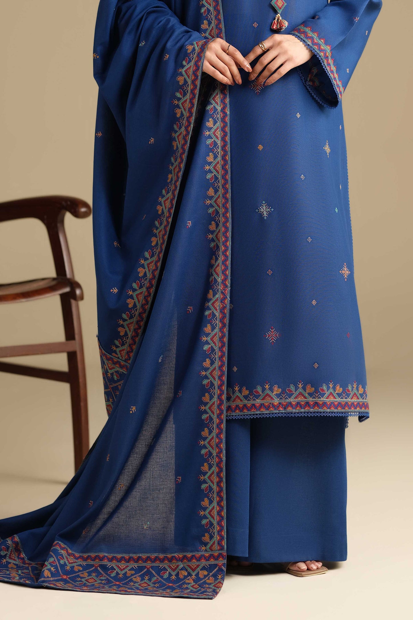 KHADDAR | EMBROIDERED