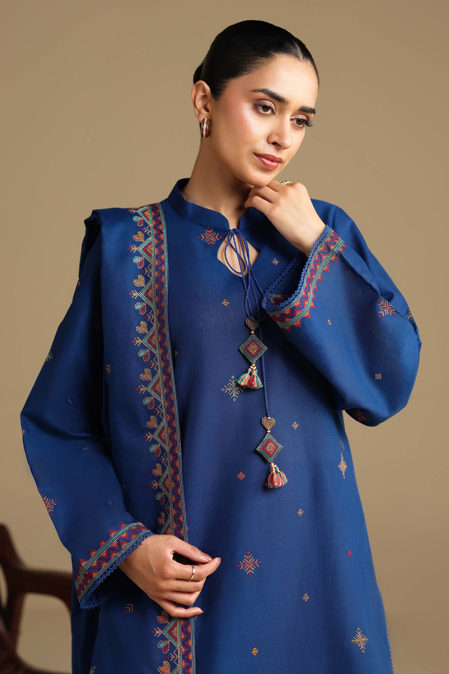 KHADDAR | EMBROIDERED
