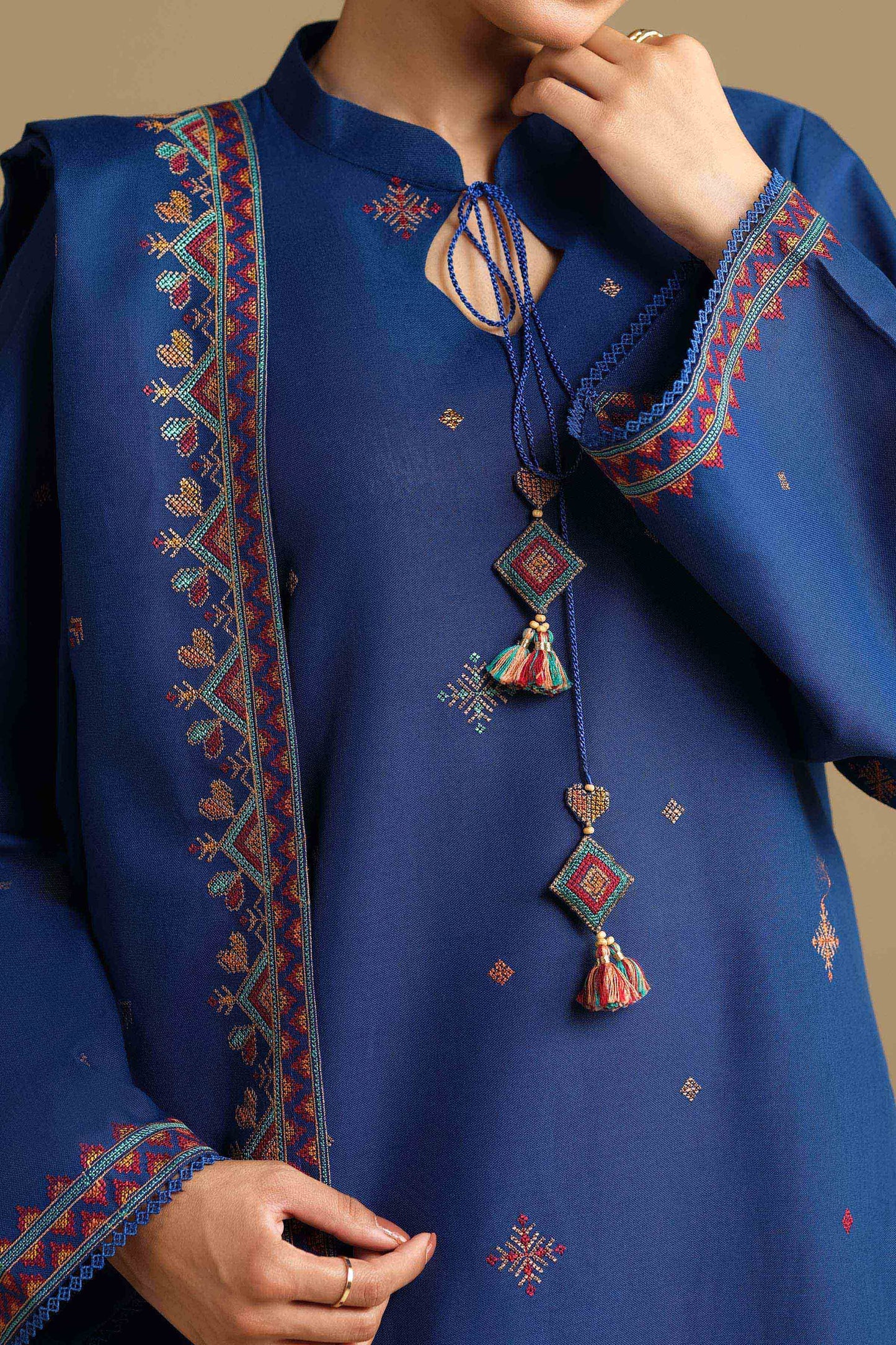 KHADDAR | EMBROIDERED