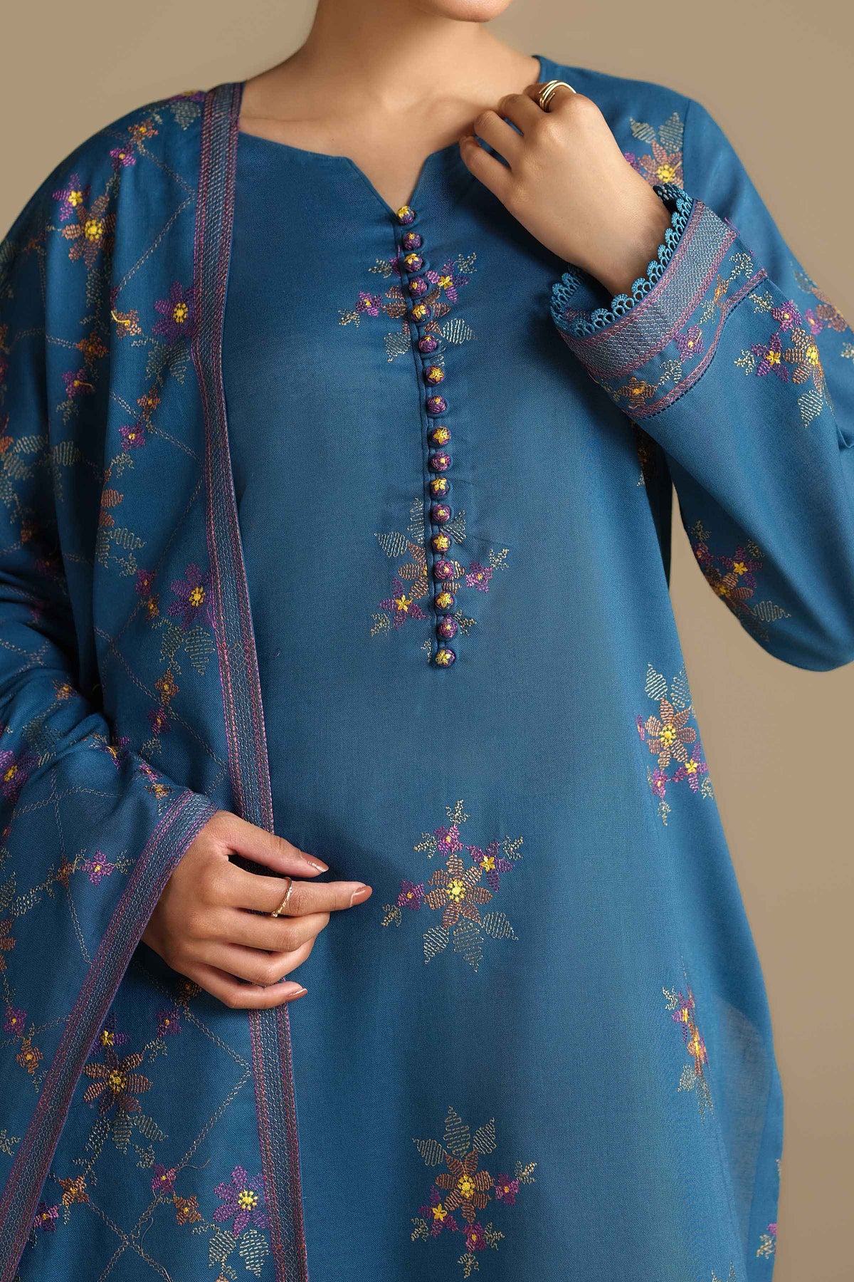KHADDAR | EMBROIDERED