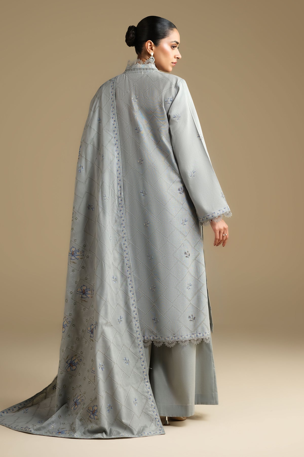 KHADDAR | EMBROIDERED
