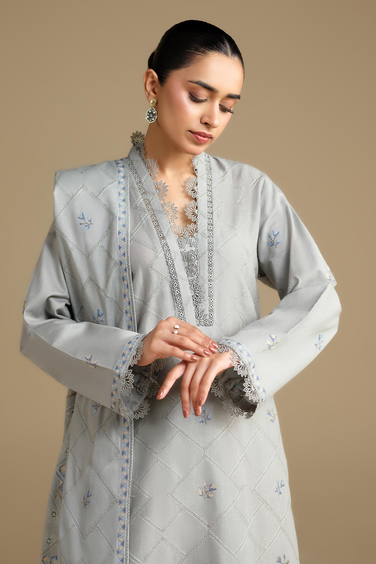KHADDAR | EMBROIDERED