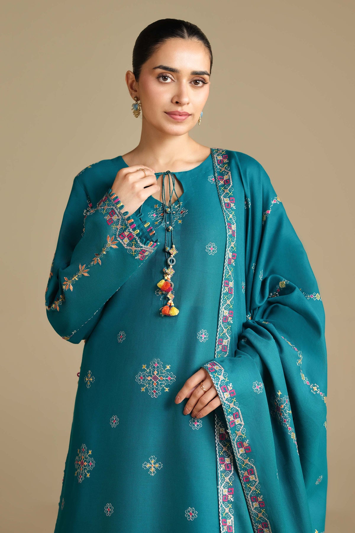 KHADDAR | EMBROIDERED