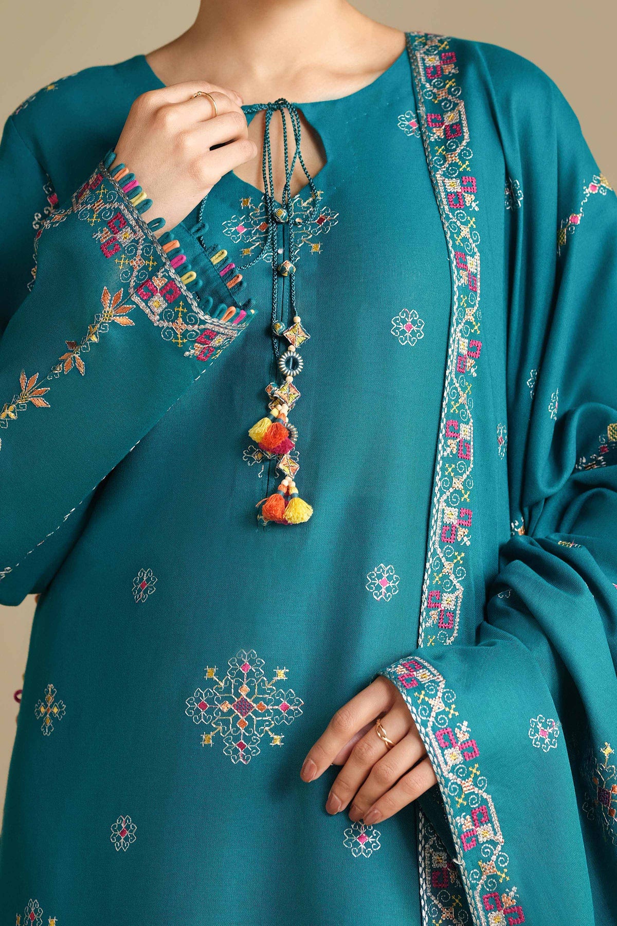 KHADDAR | EMBROIDERED