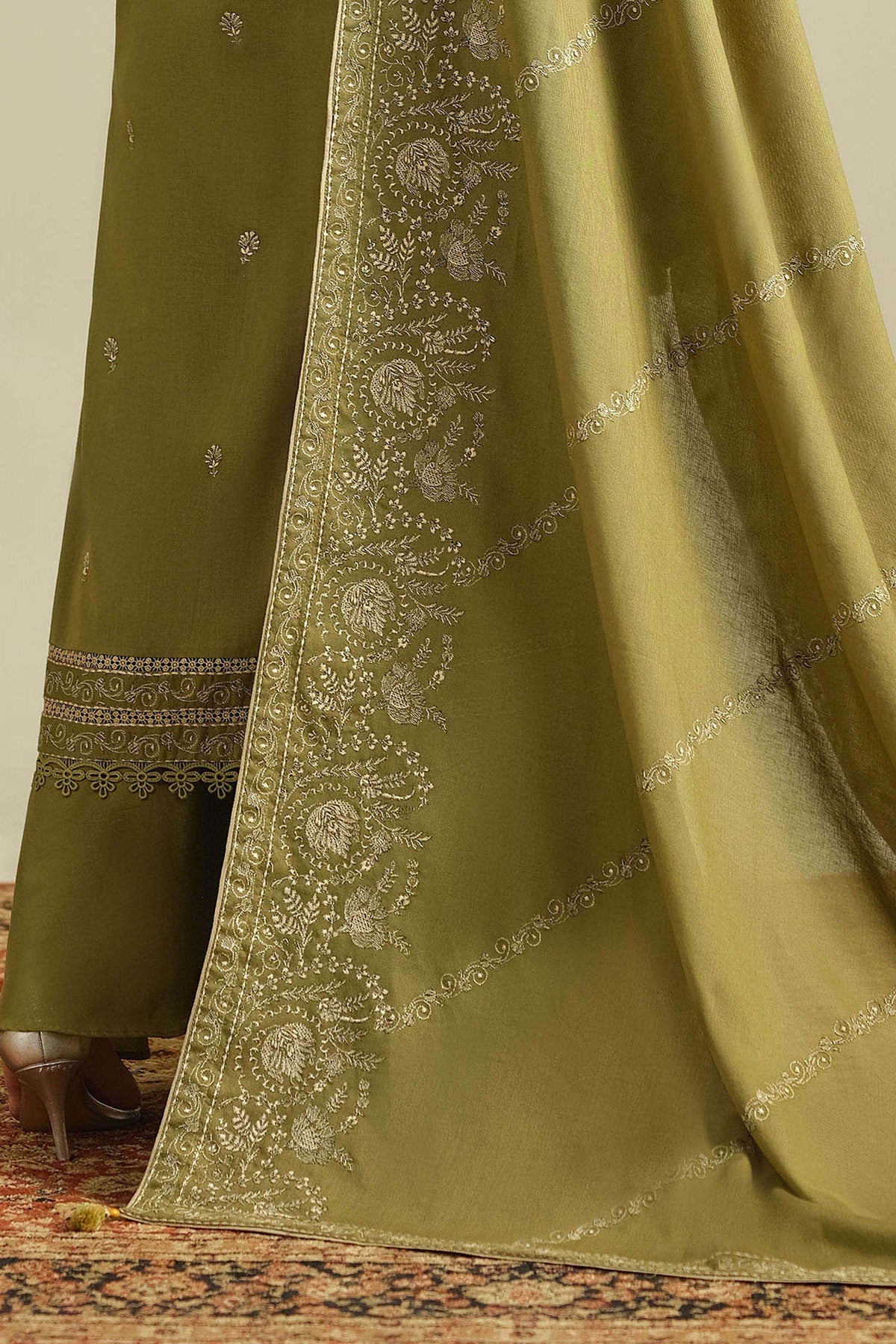 KHADDAR | EMBROIDERED
