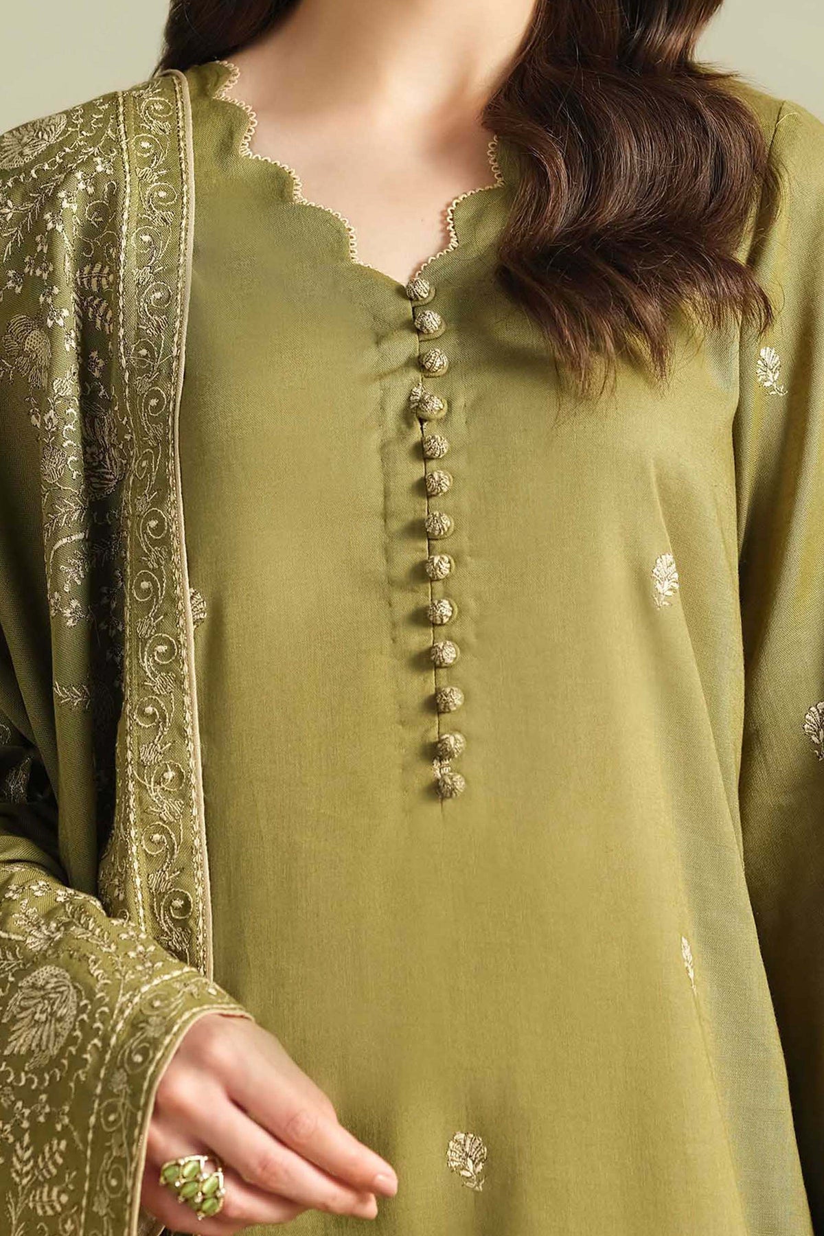 KHADDAR | EMBROIDERED