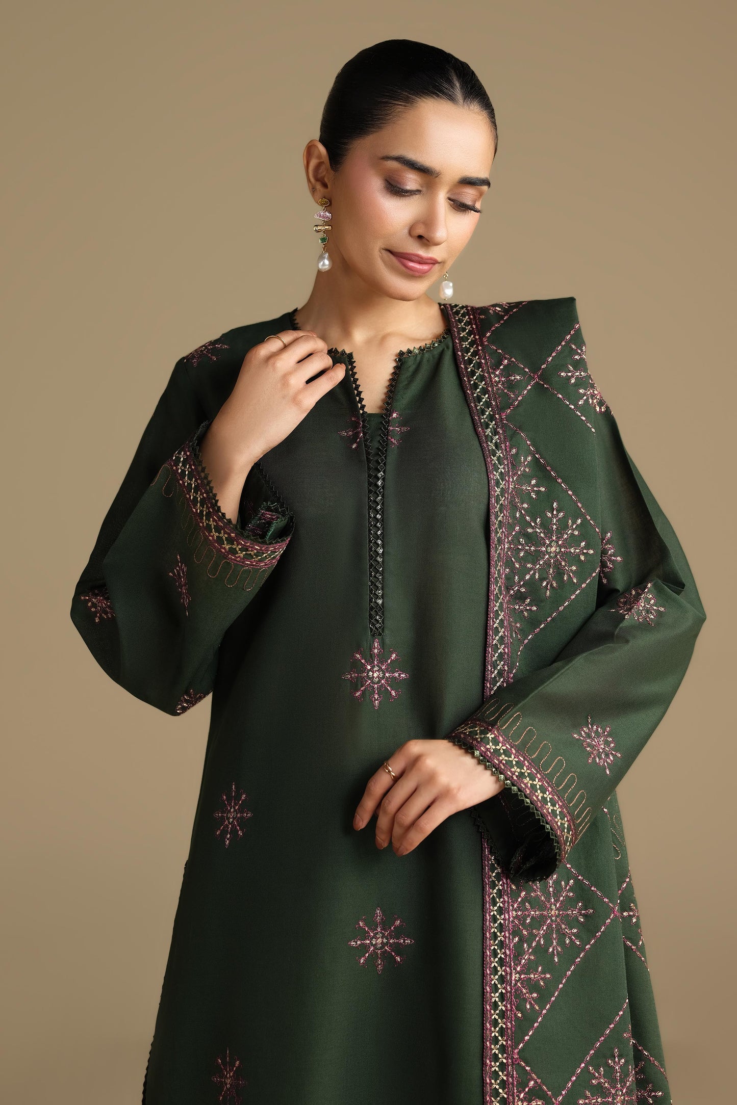 KHADDAR | EMBROIDERED