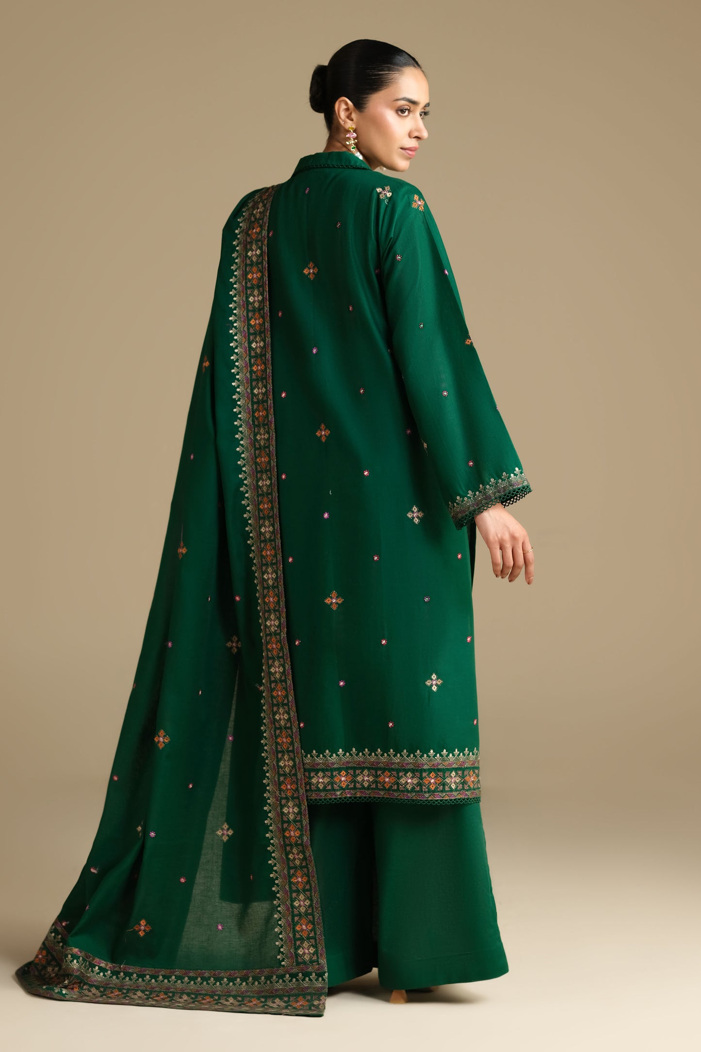 KHADDAR | EMBROIDERED