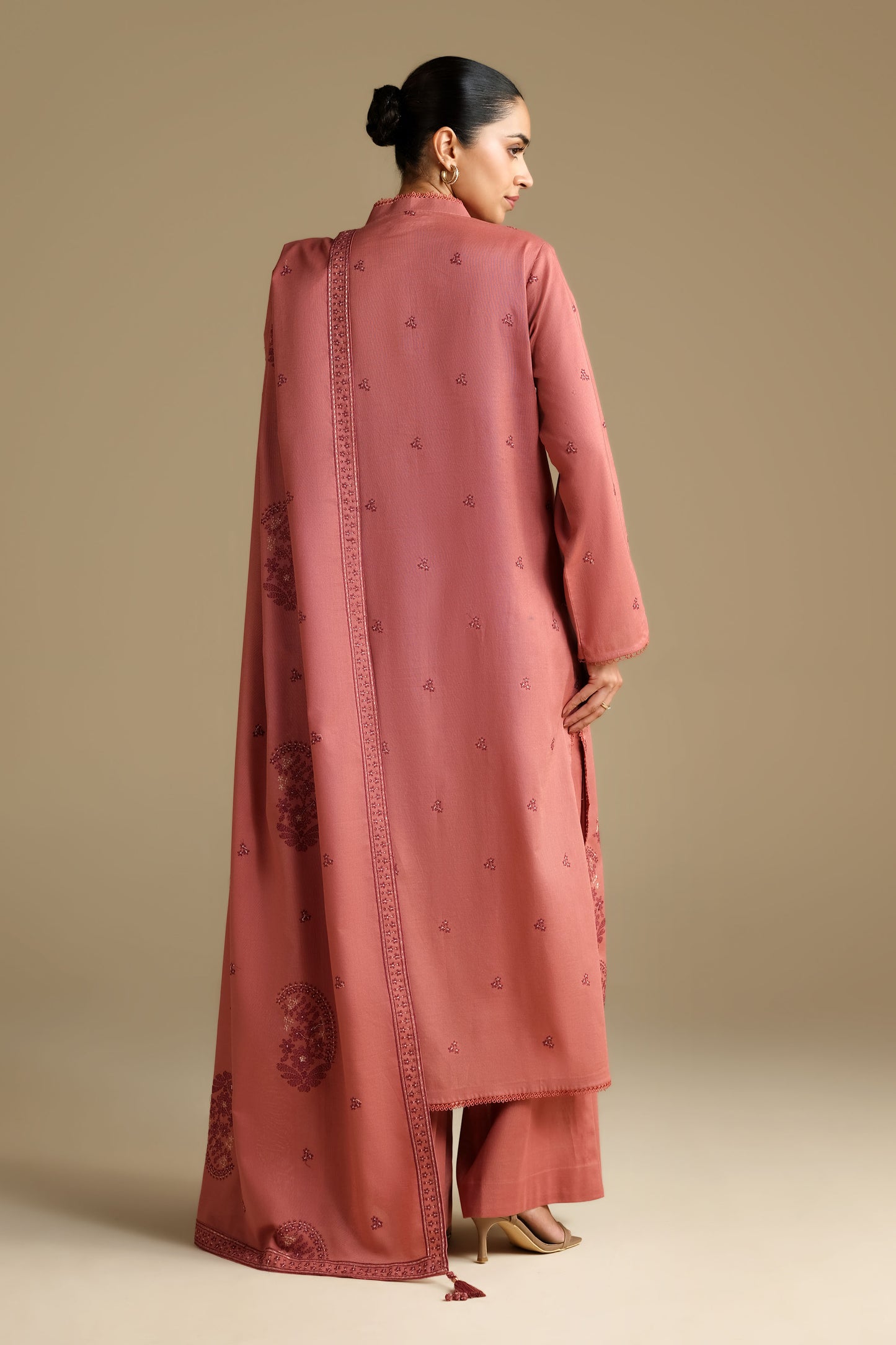 KHADDAR | EMBROIDERED