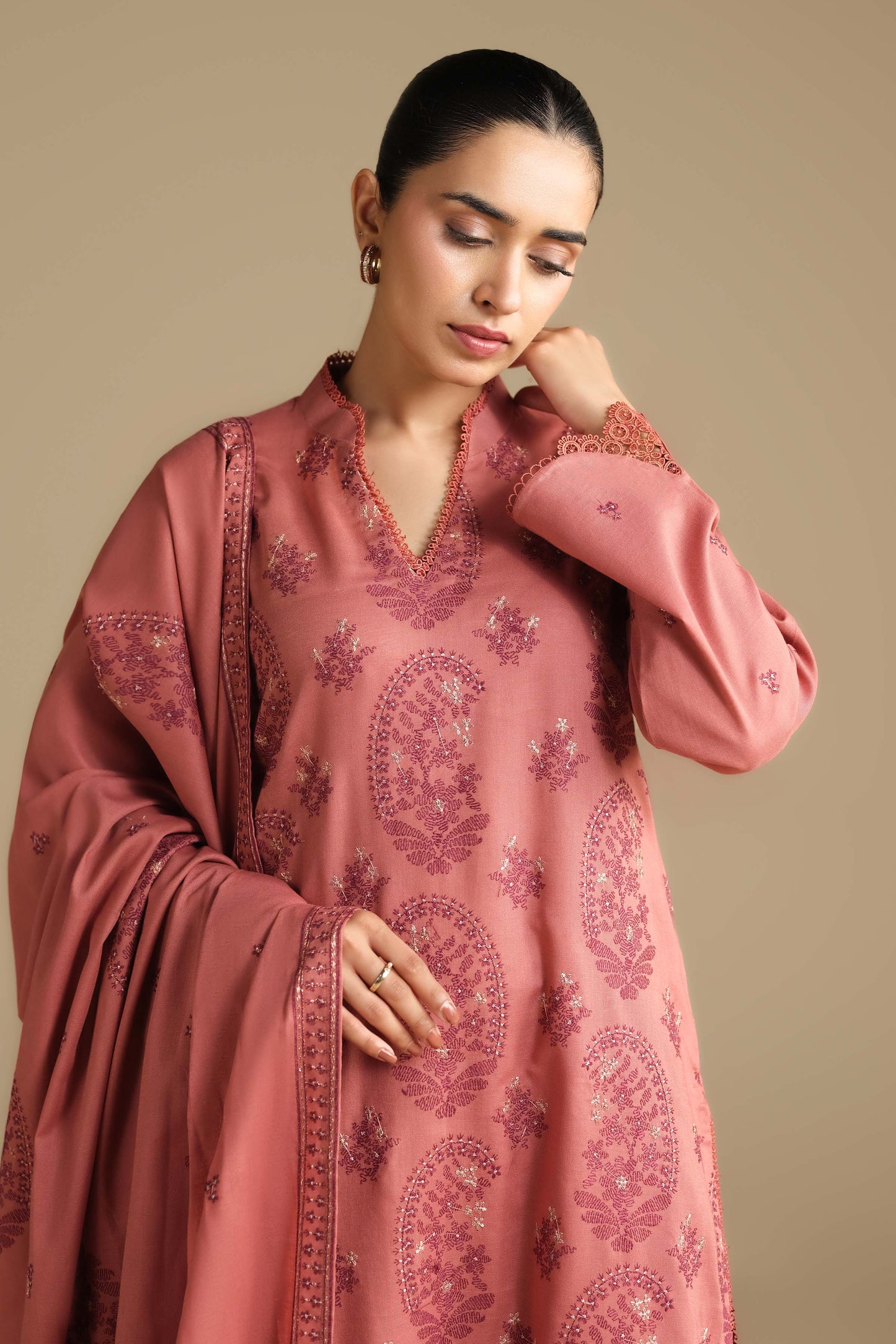 KHADDAR | EMBROIDERED
