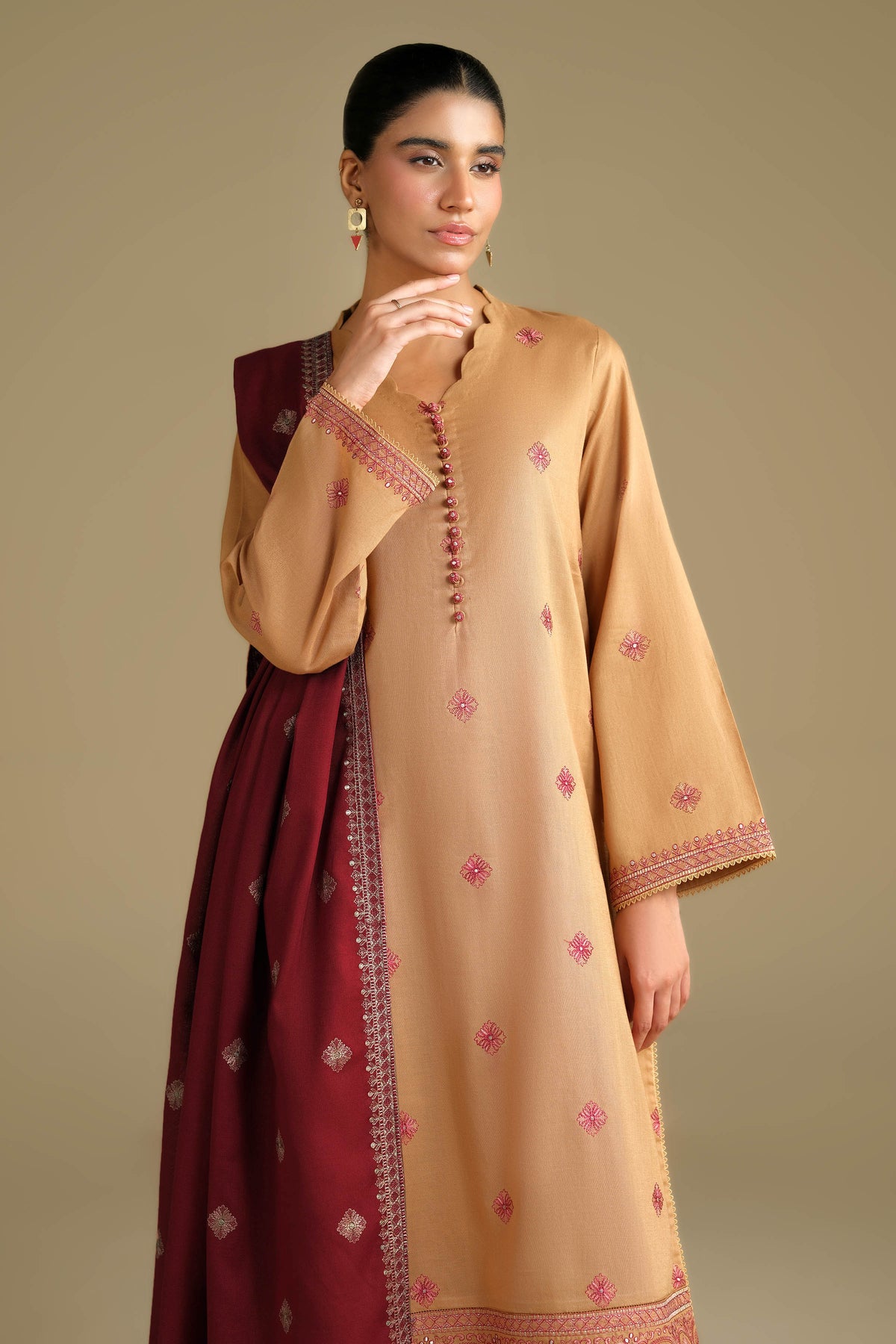 KHADDAR | EMBROIDERED