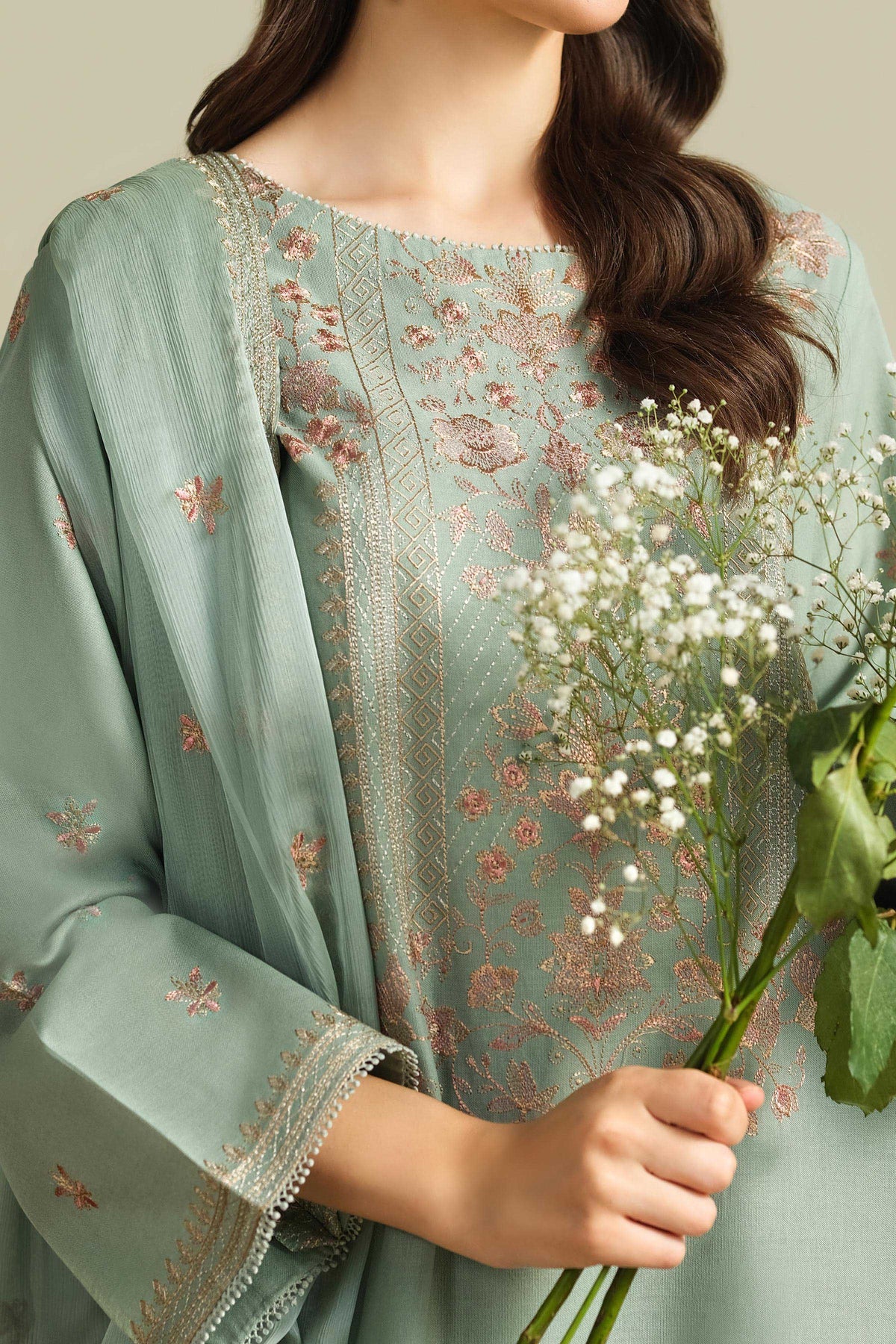 KHADDAR | EMBROIDERED