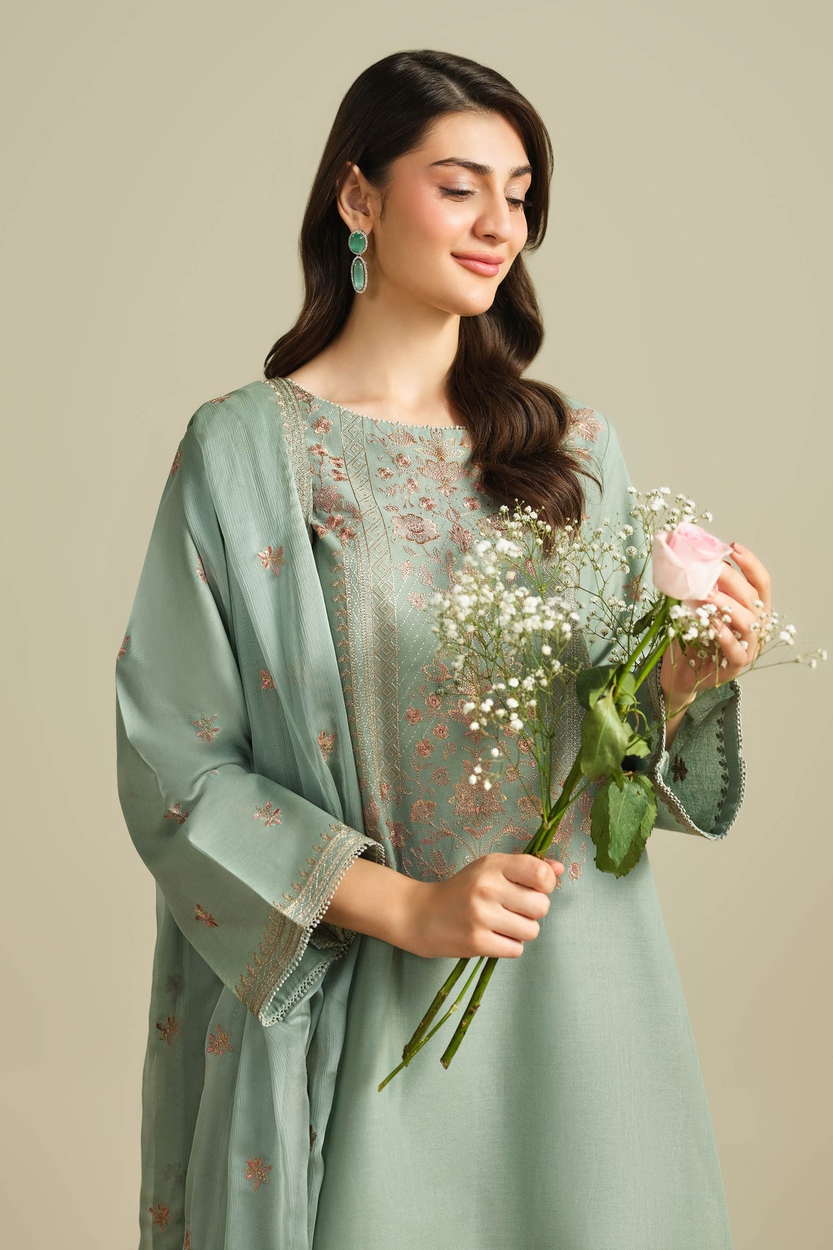 KHADDAR | EMBROIDERED