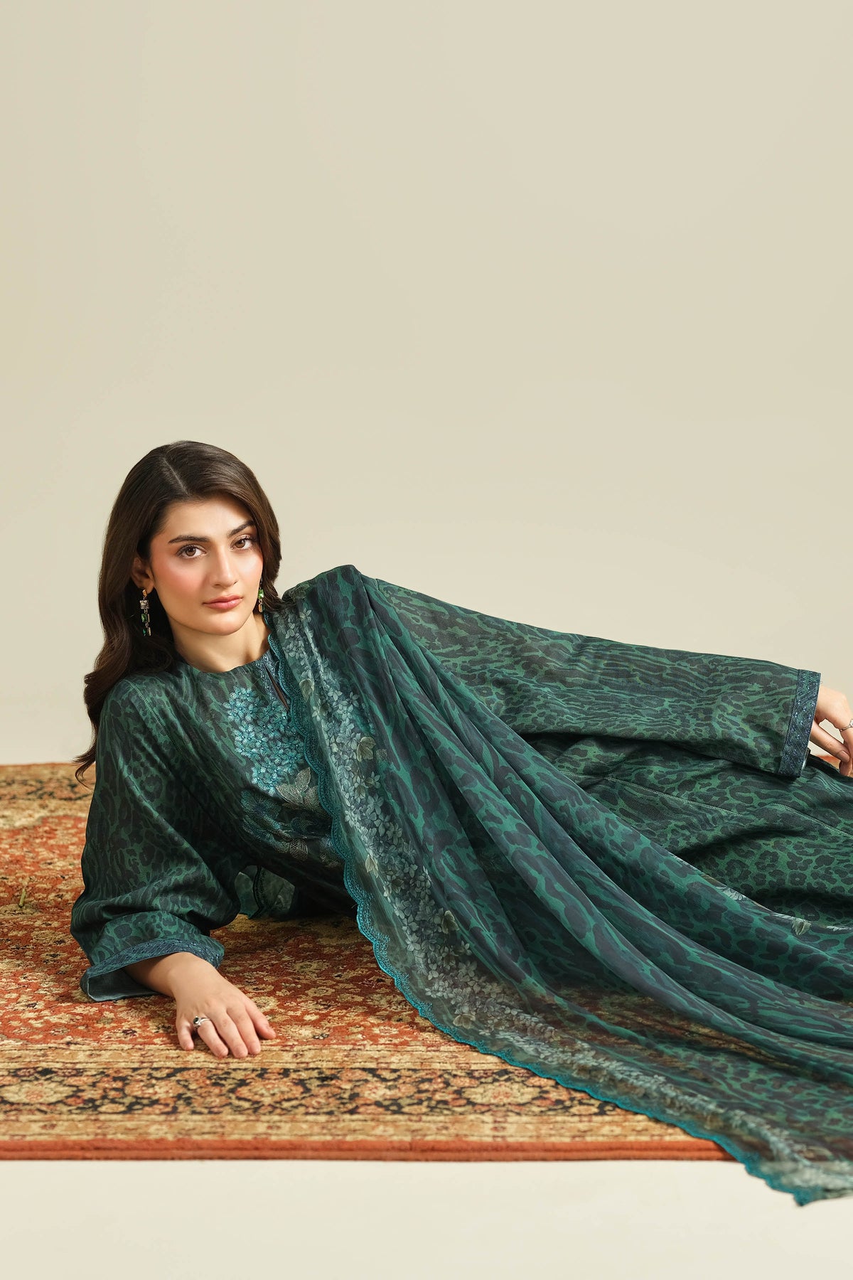 KHADDAR | EMBROIDERED