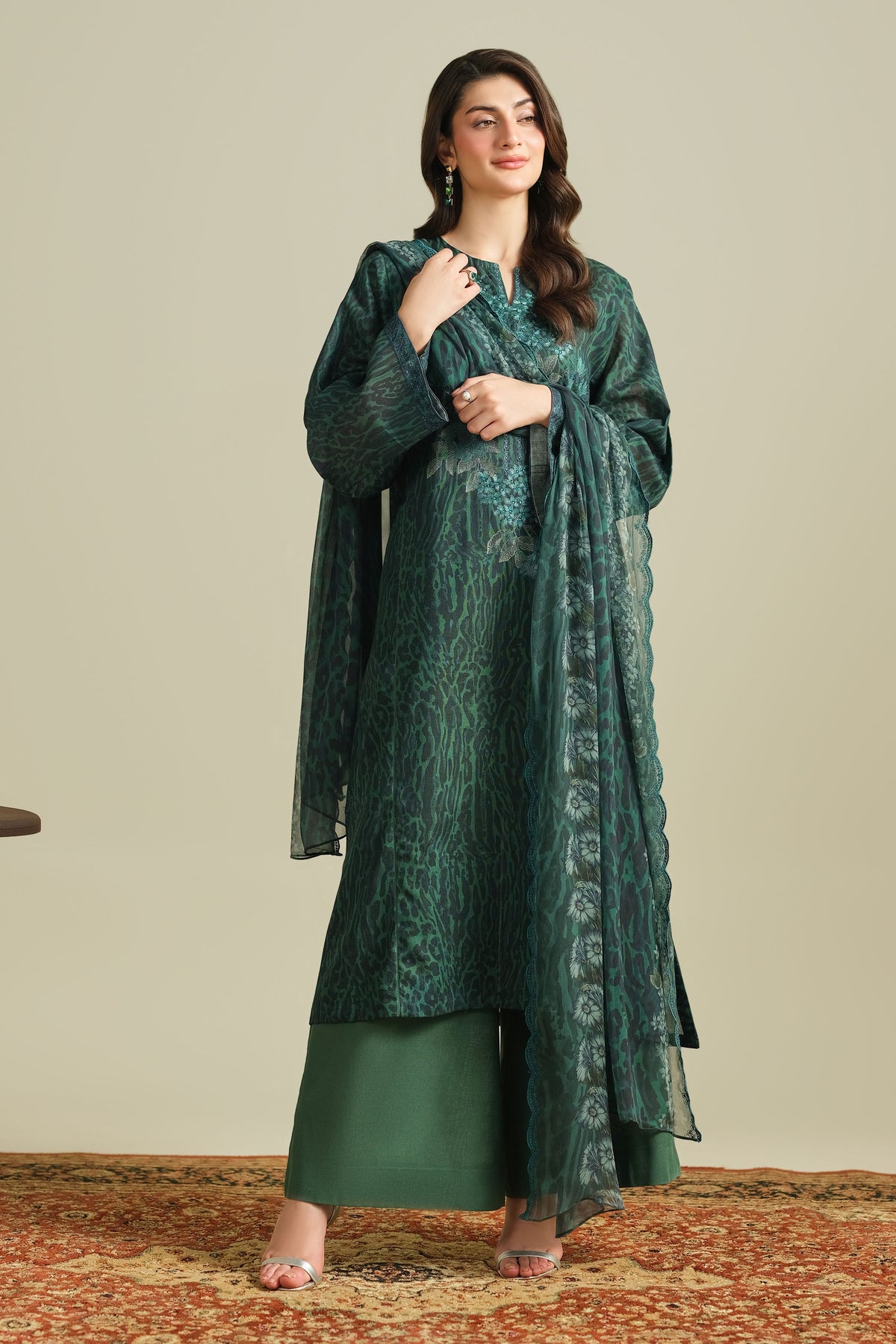 KHADDAR | EMBROIDERED
