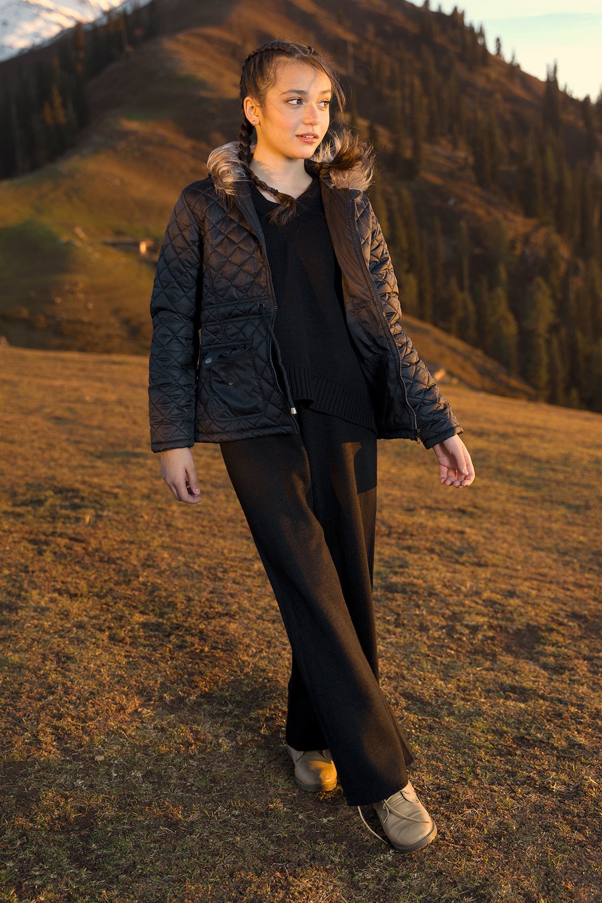 Diamond Qulited Puffer Jacket - GJ604424 - Shop Now at Leisure Club