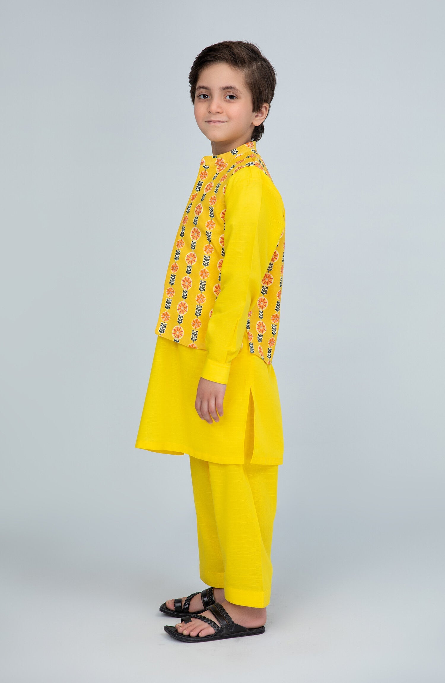 Printed Waist Coat 3piece Infant - SIS945324 - Shop Now at Leisure Club