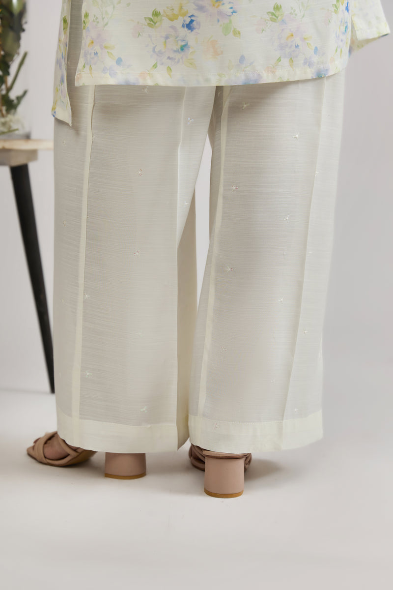 RAW SILK  |  EMBROIDERED - Shop Now at Kayseria