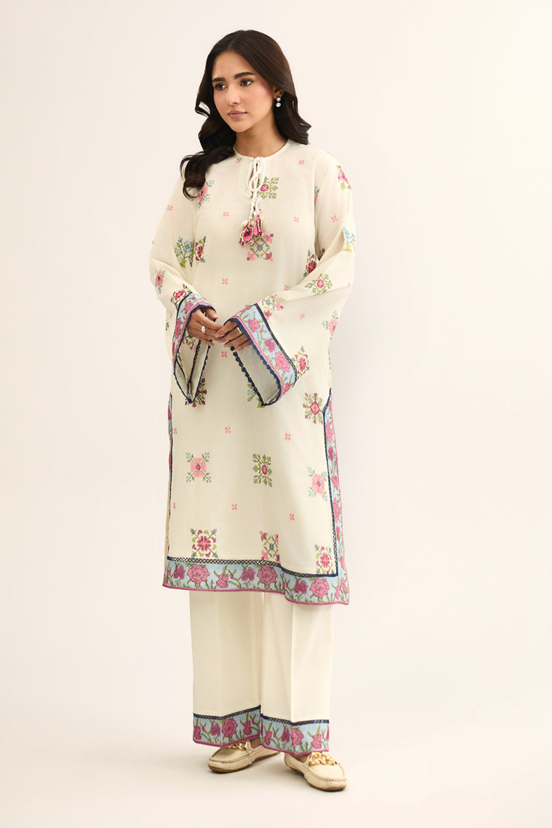 LAWN  |  EMBROIDERED - Shop Now at Kayseria