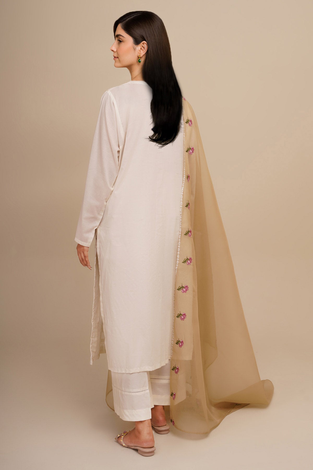 3 Piece - Embroidered Lawn Suit - KPS25-P3514 - Shop Now at Kayseria