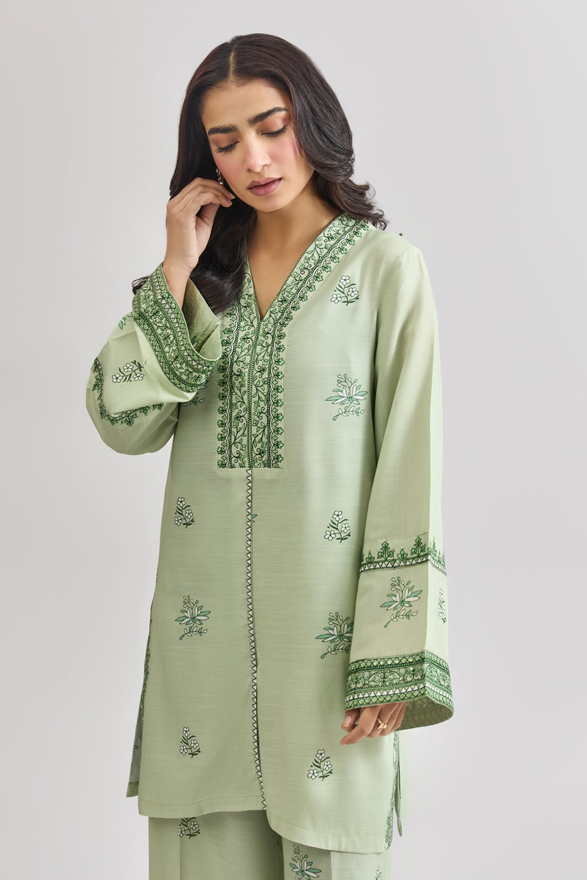 RAW SILK | EMBROIDERED