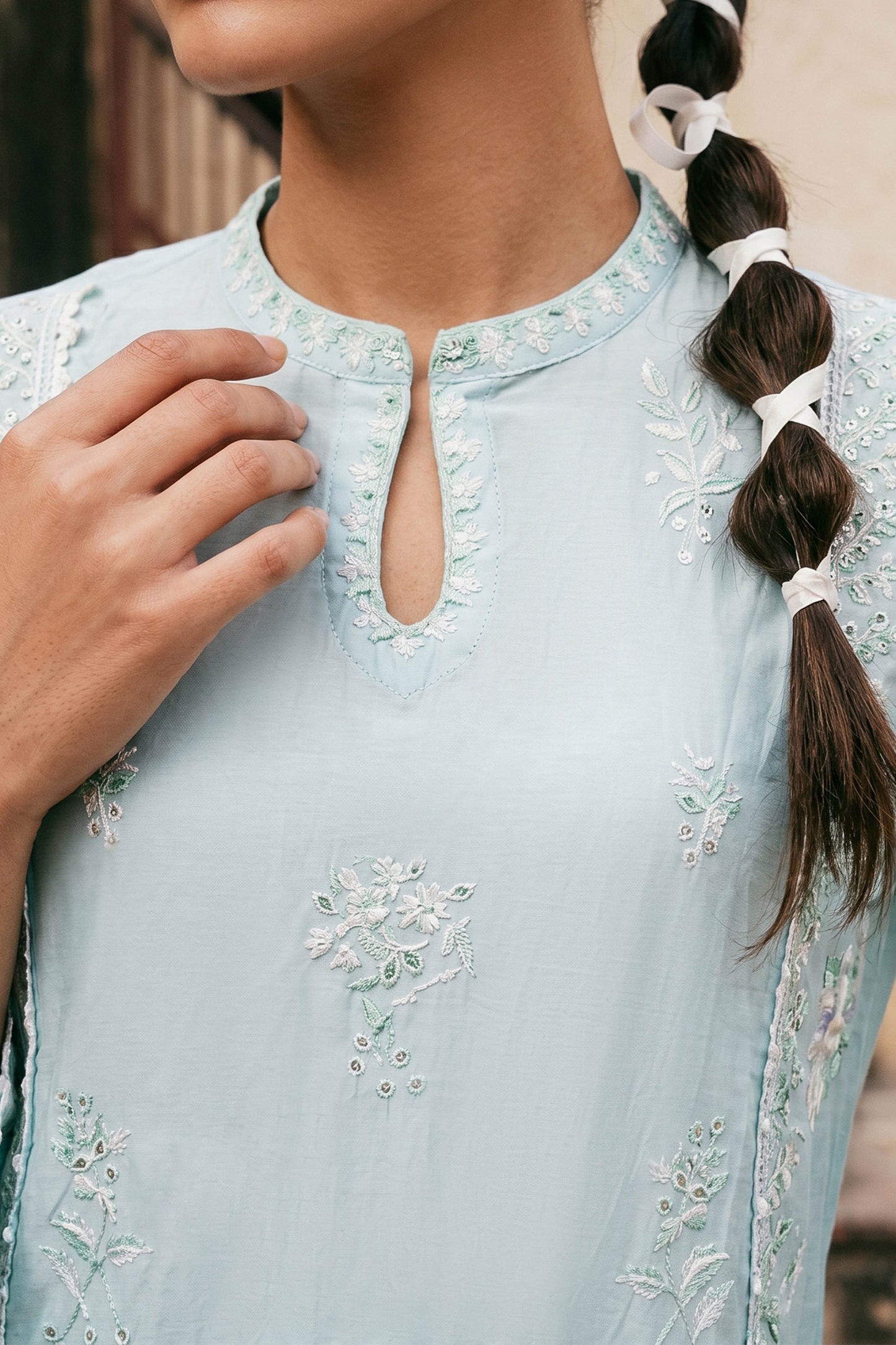 LAWN | EMBROIDERED